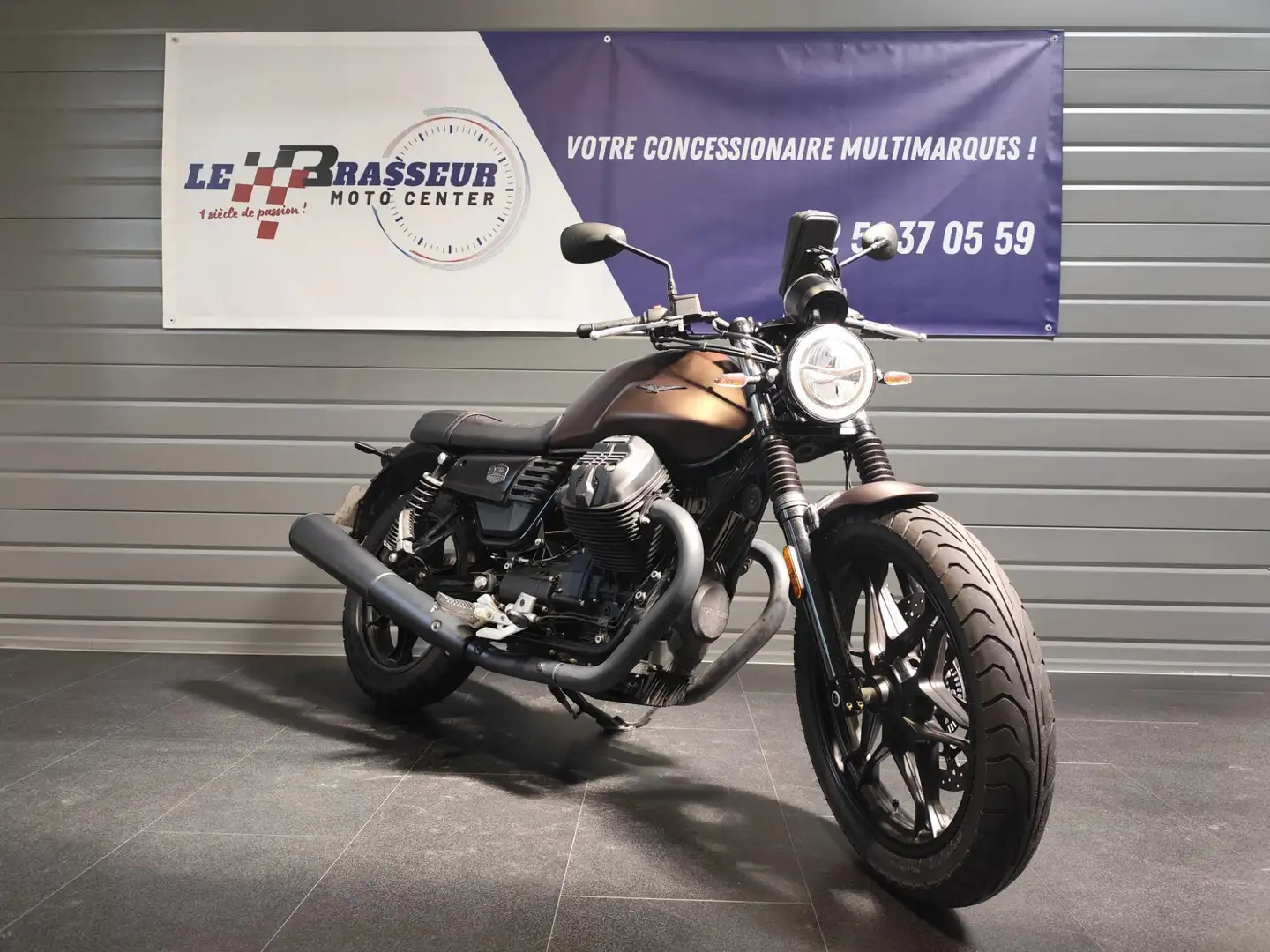 Moto Guzzi V 7 Brun - 2