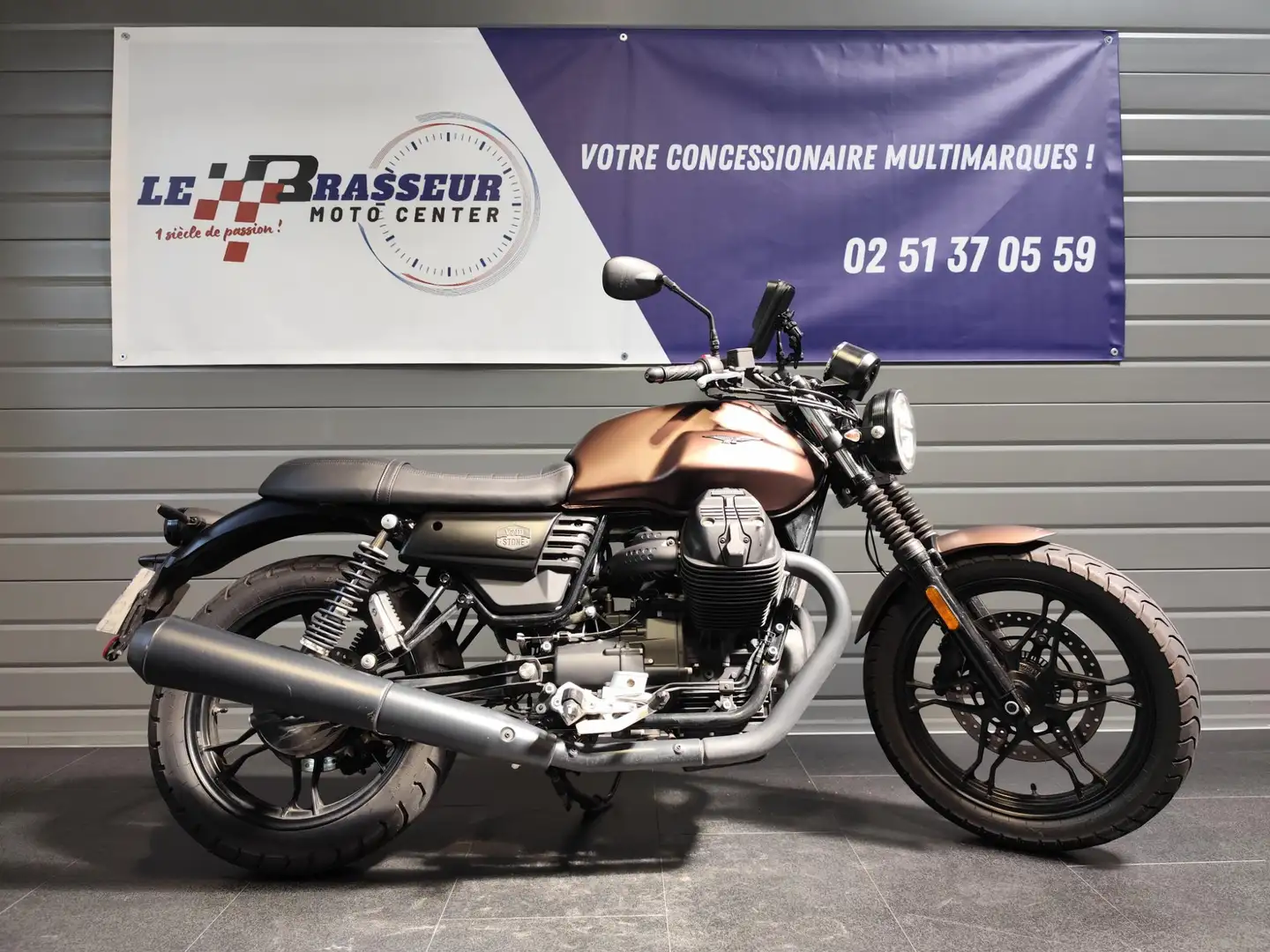 Moto Guzzi V 7 Brun - 1
