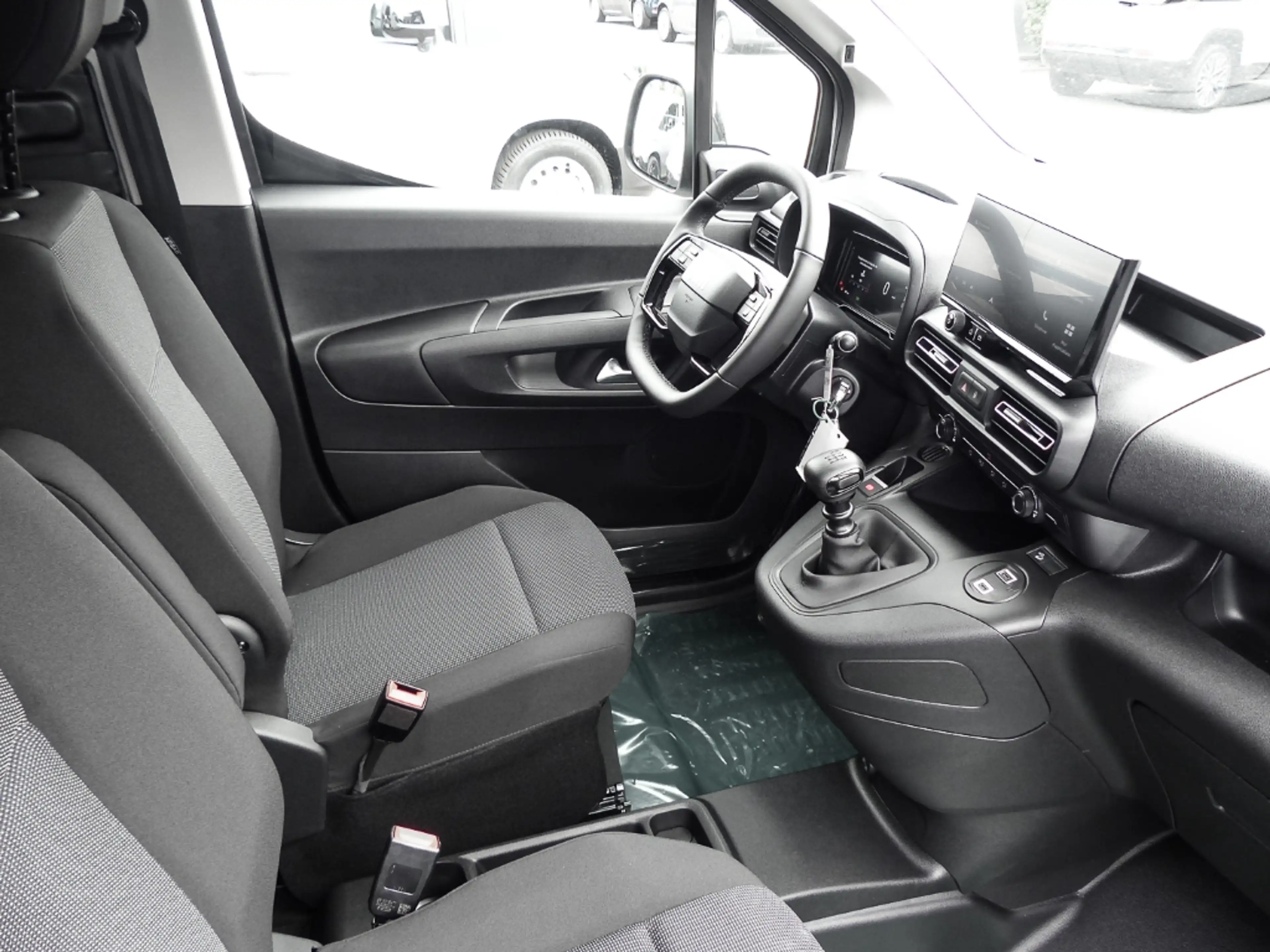 Fiat Doblo Kastenwagen XL 1.5 Diesel 96 kW — photo 3