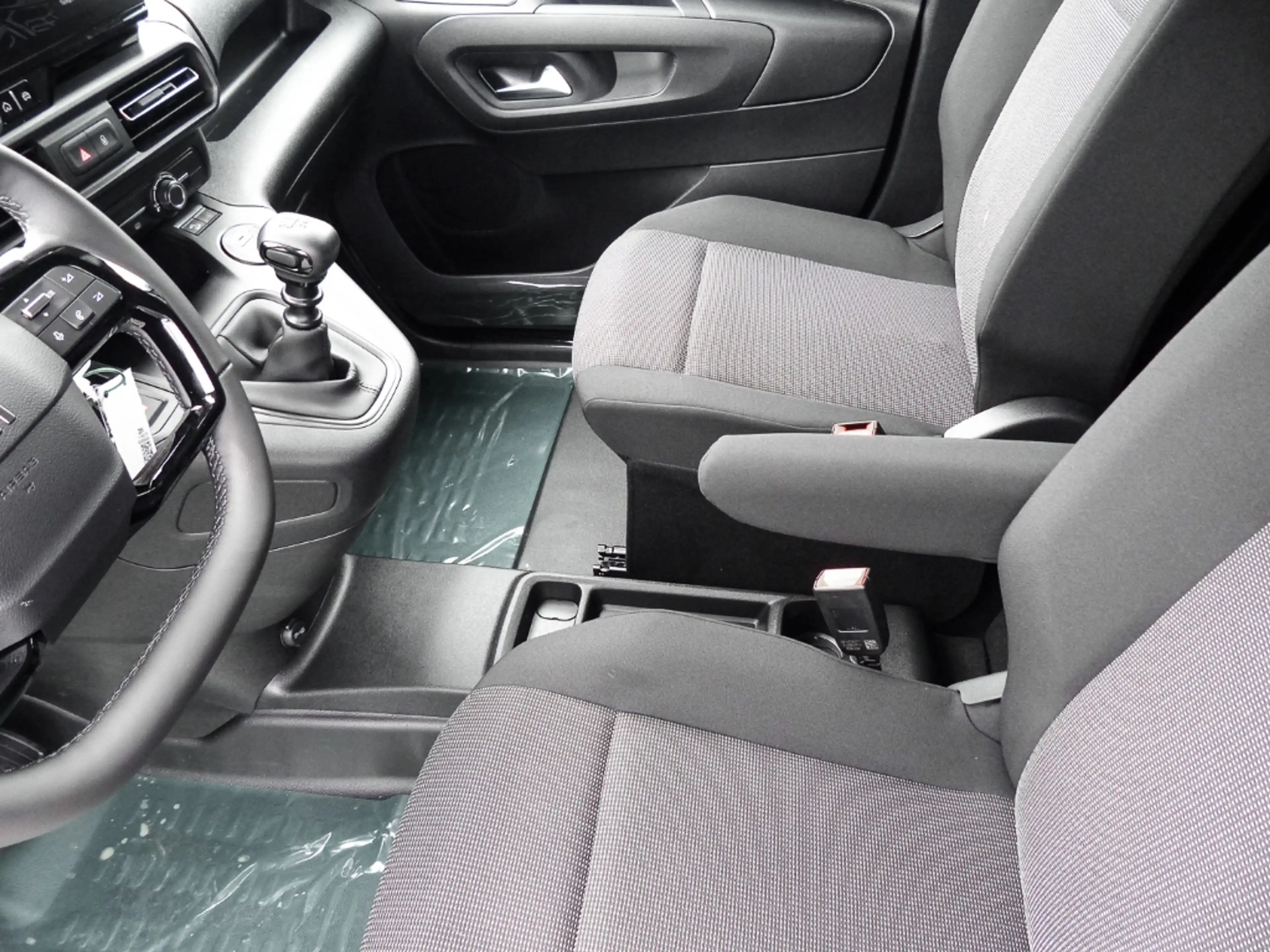 Fiat Doblo Kastenwagen XL 1.5 Diesel 96 kW — photo 10