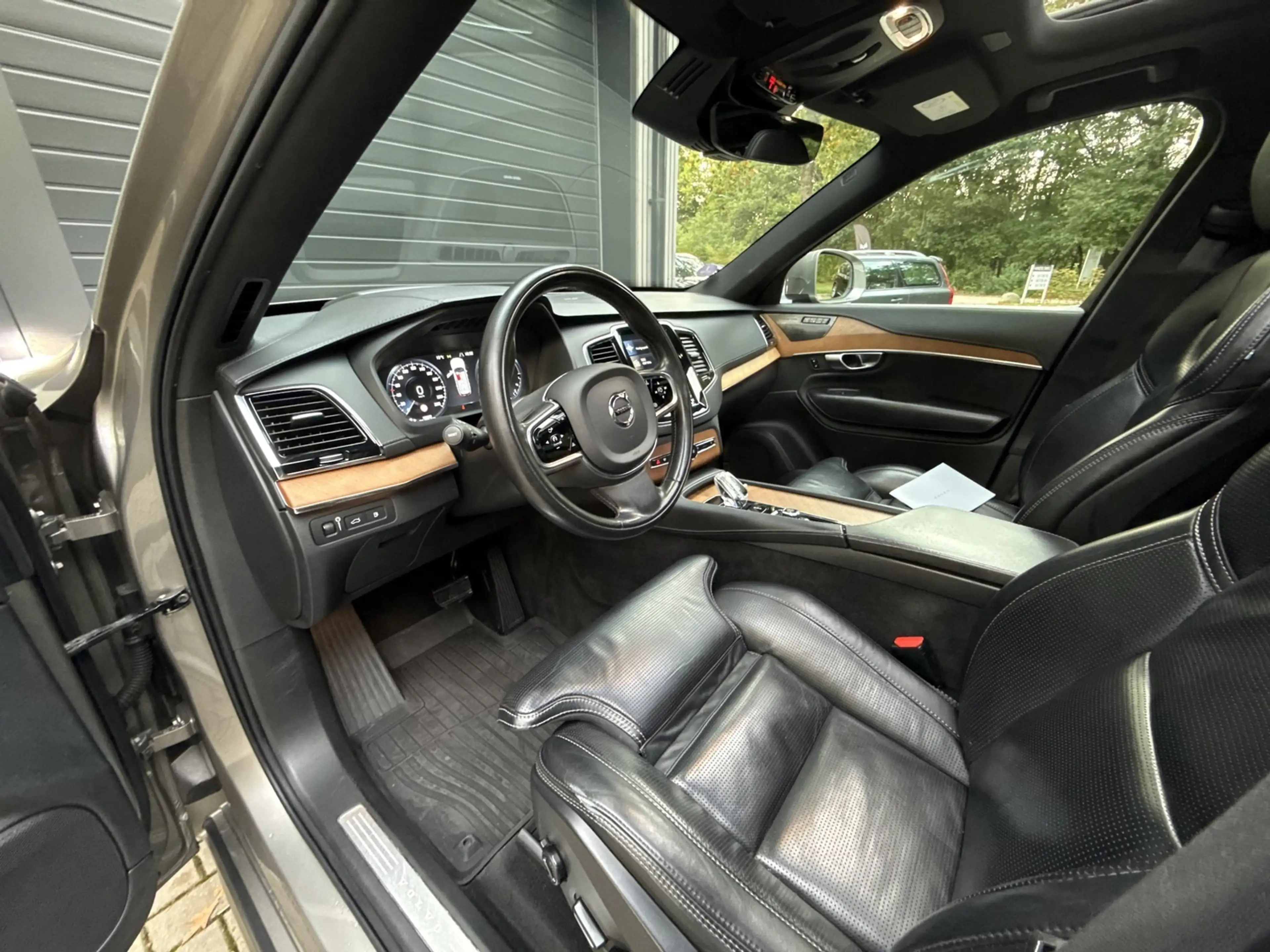 Volvo XC90 2.0 T8 Twin Engine AWD Inscription Inscription | B — photo 10
