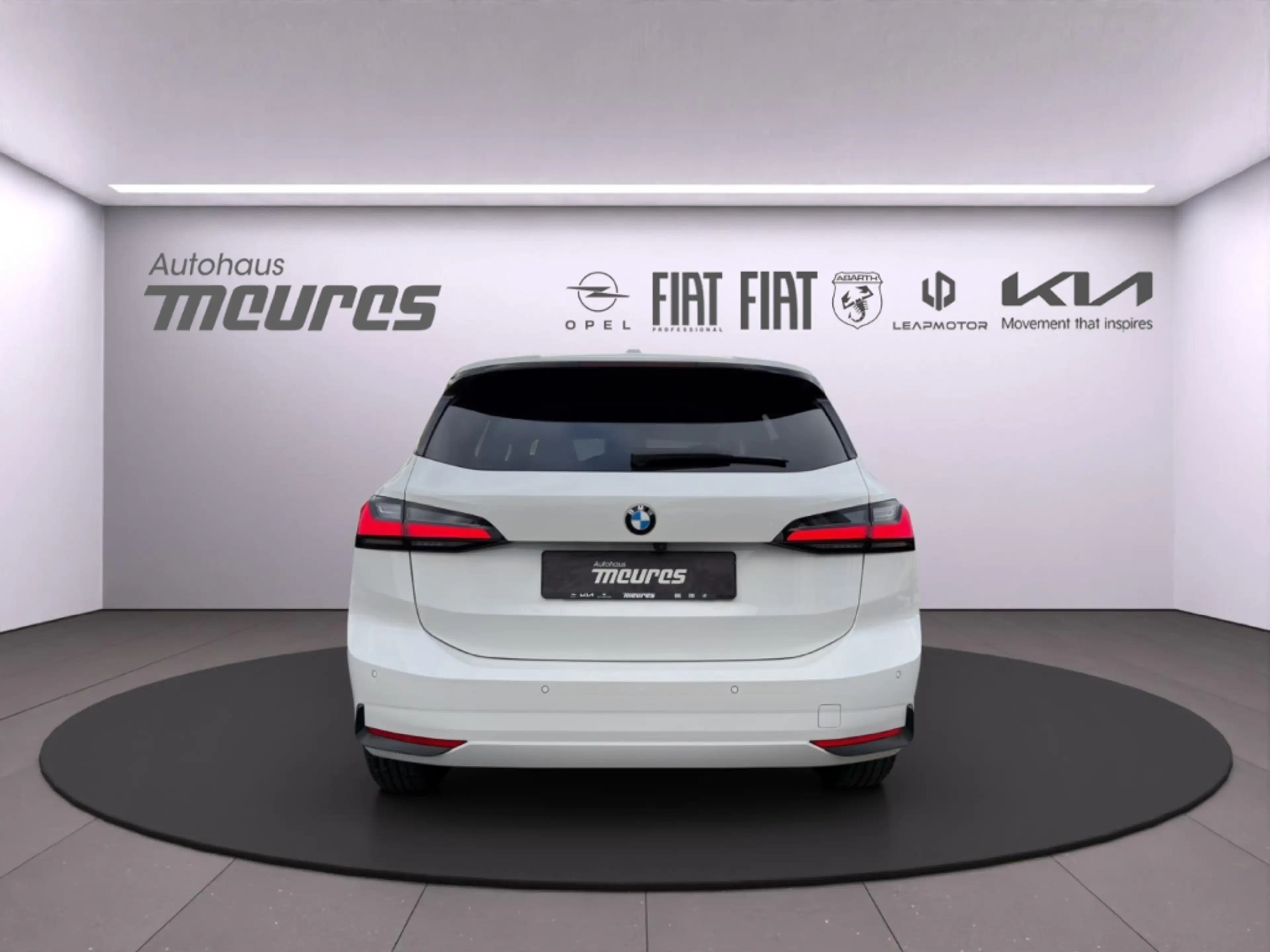 BMW 216 Active Tourer i DCT Navi WLAN El. Heckklappe Auspa — photo 3