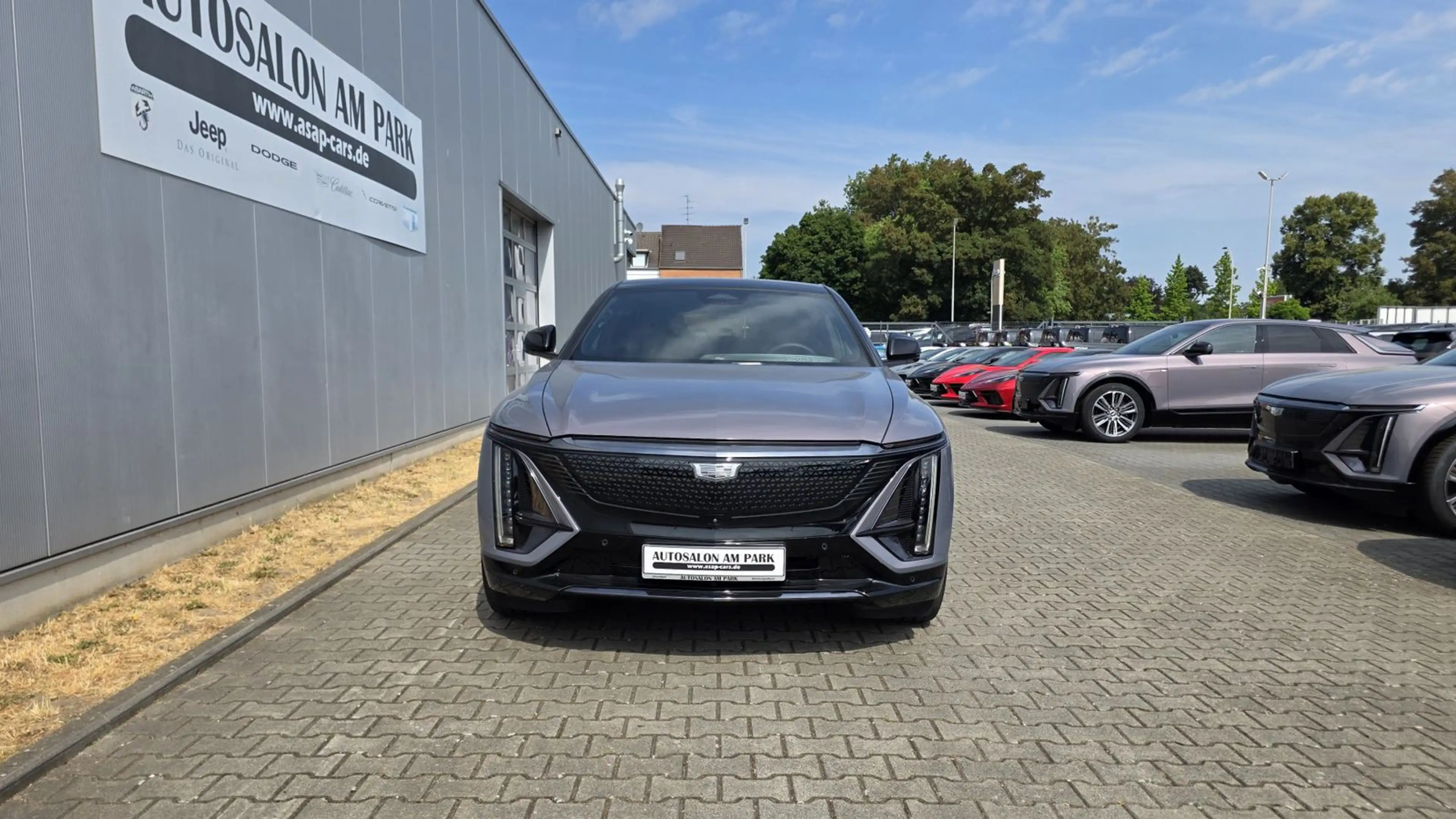 Cadillac Lyriq Sport 600e AWD — photo 6