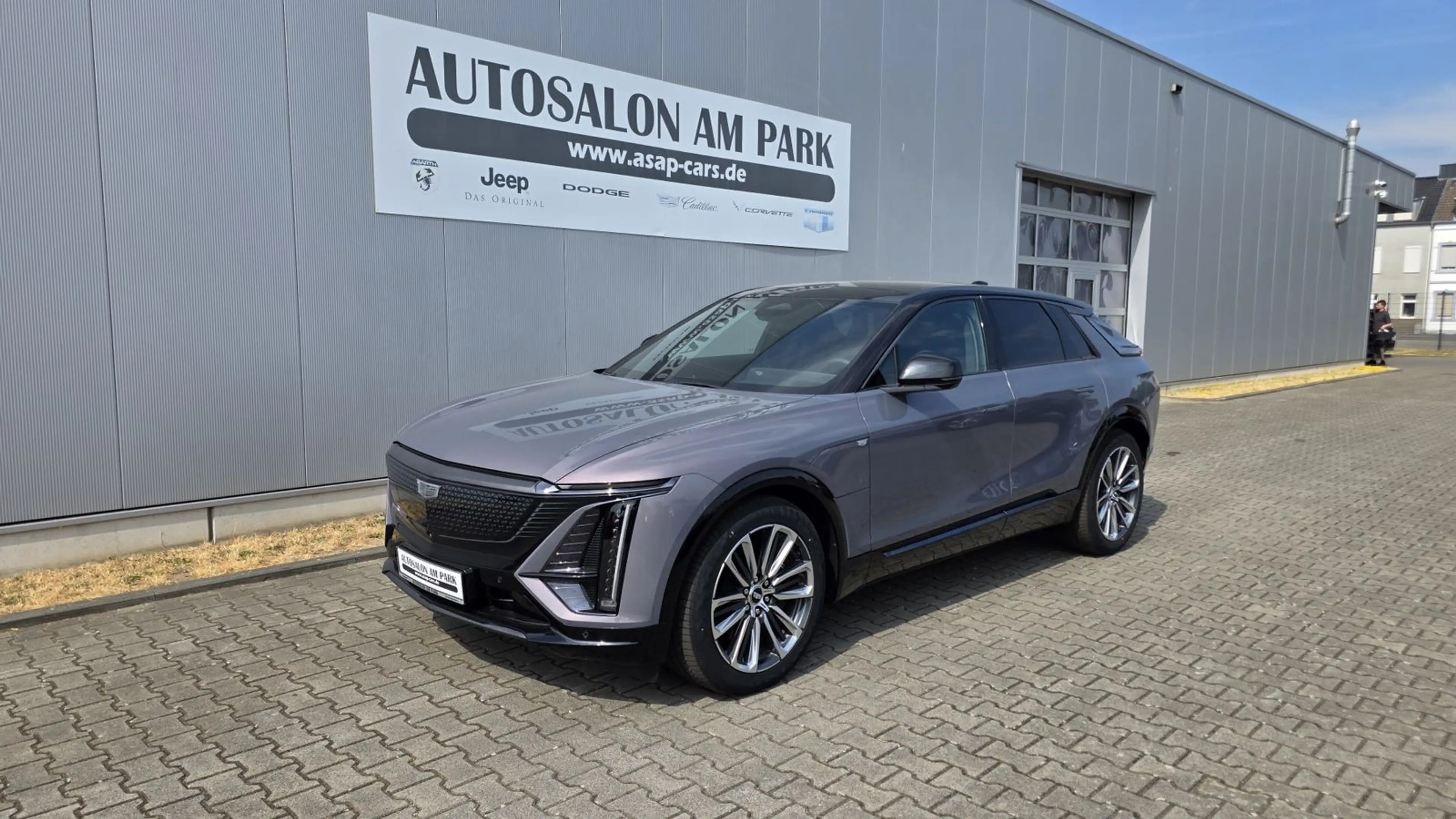 Cadillac Lyriq Sport 600e AWD — photo 5