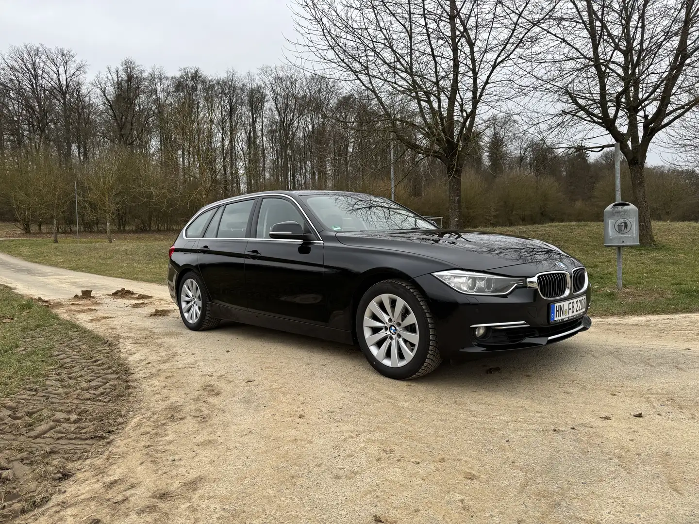 BMW 325 325d Touring Sport-Aut. Luxury Line - 2