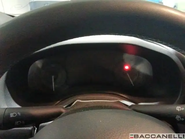 Jeep Renegade view 14