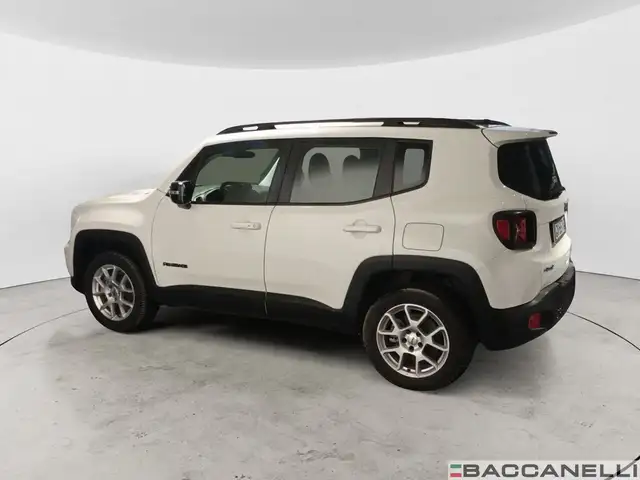 Jeep Renegade view 2
