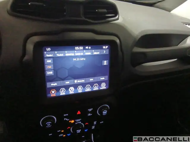 Jeep Renegade view 15