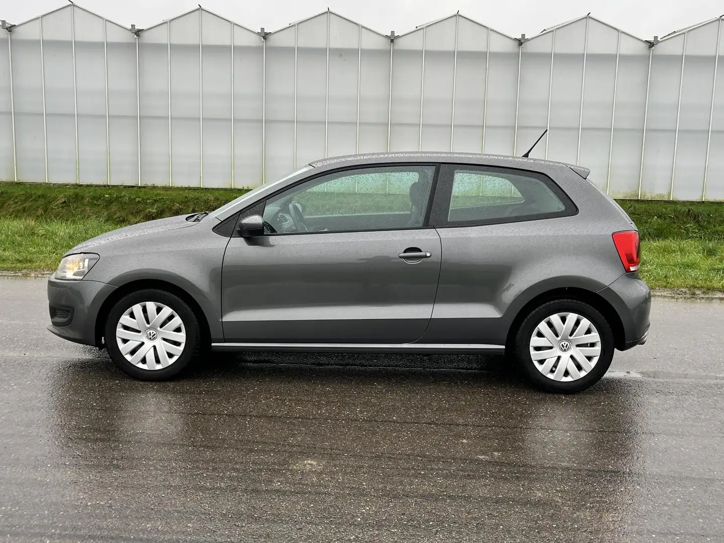 Volkswagen Polo 1.4-16V Comfortline Grigio - 2