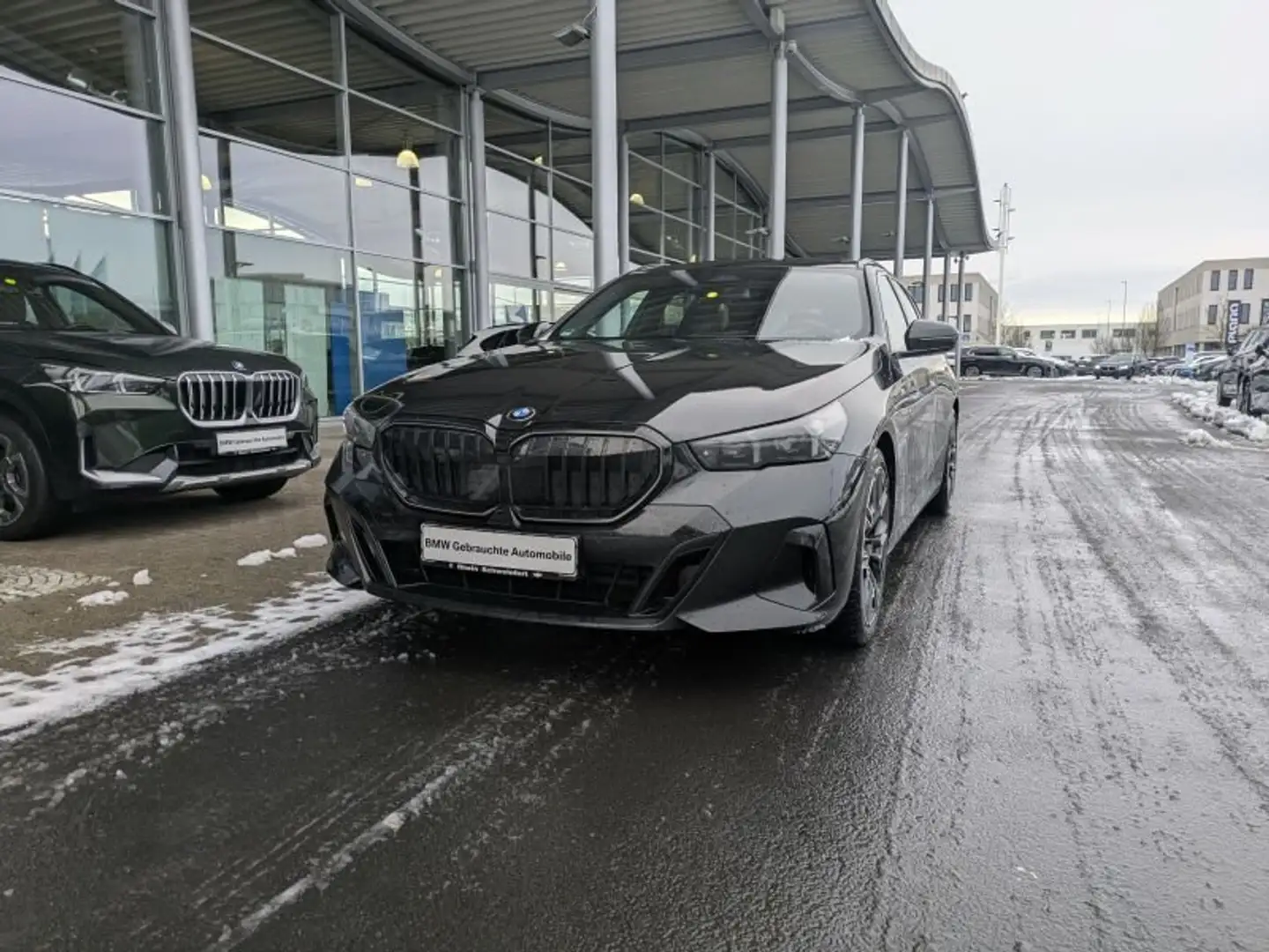 BMW 540 d xDrive Tour. M Sport Leder. AHK. Driv.Ass. Schwarz - 2
