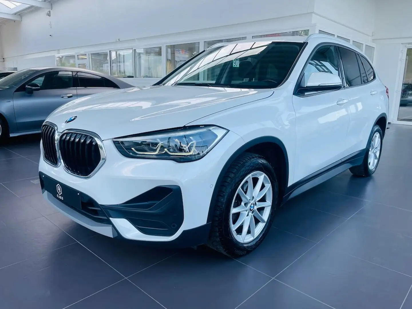 BMW X1 1.5 dA *** GARANTIE + LED + GPS PRO *** Wit - 1