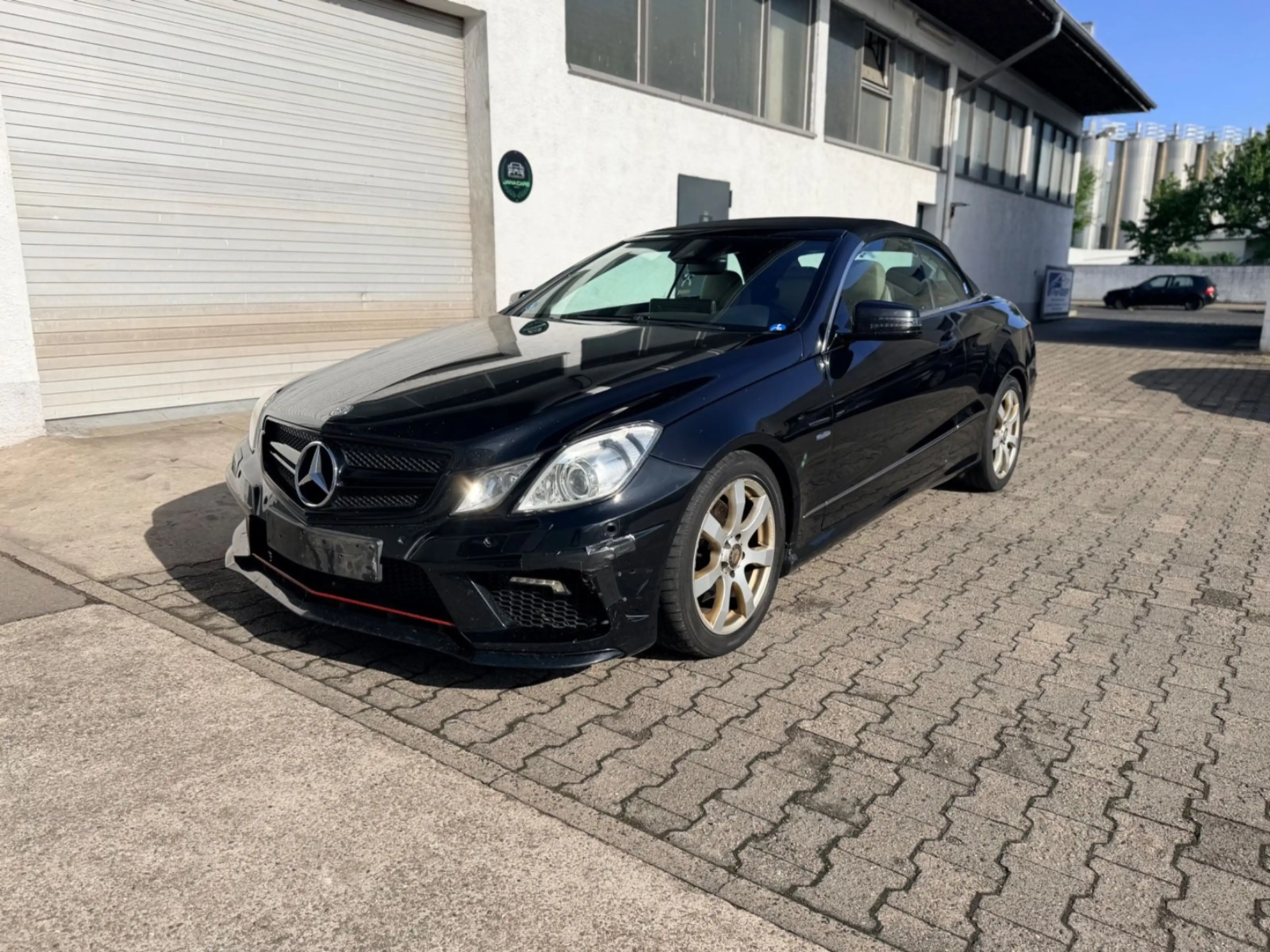 Mercedes-Benz E 200 200 CGI Cabrio AMG Line Ambiente Carplay — photo 3