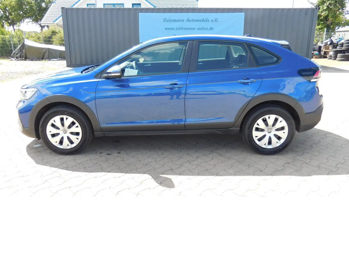 Volkswagen Taigo 1.0 Basis TSI BMT Klima Navi LED Blau - 1