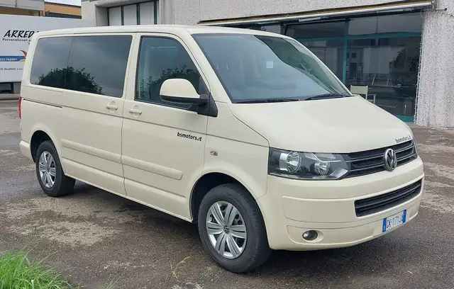 Volkswagen T5 Caravelle Trasporter T5 2.0 Tdi