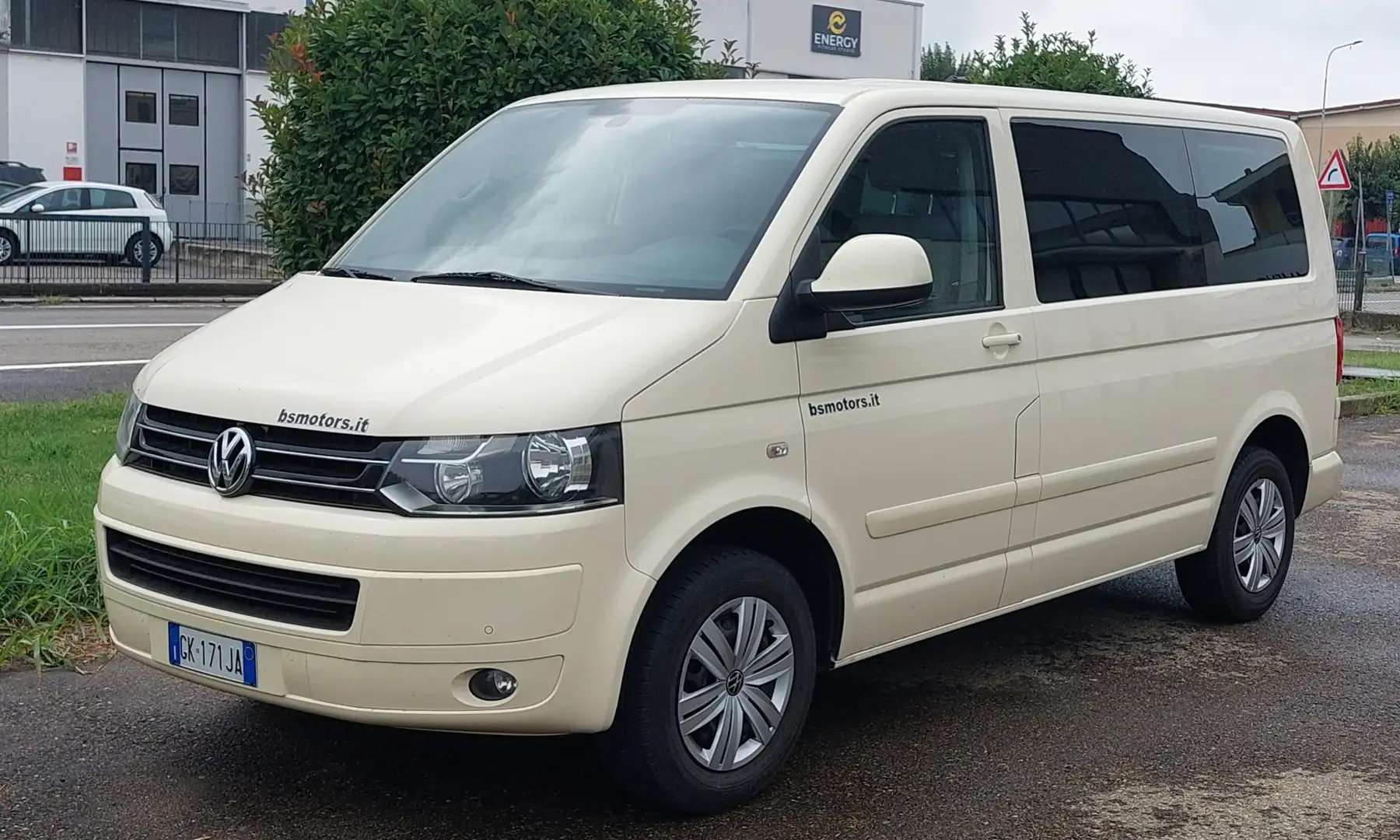 Volkswagen T5 Caravelle Trasporter T5 2.0 Tdi Beige - 2