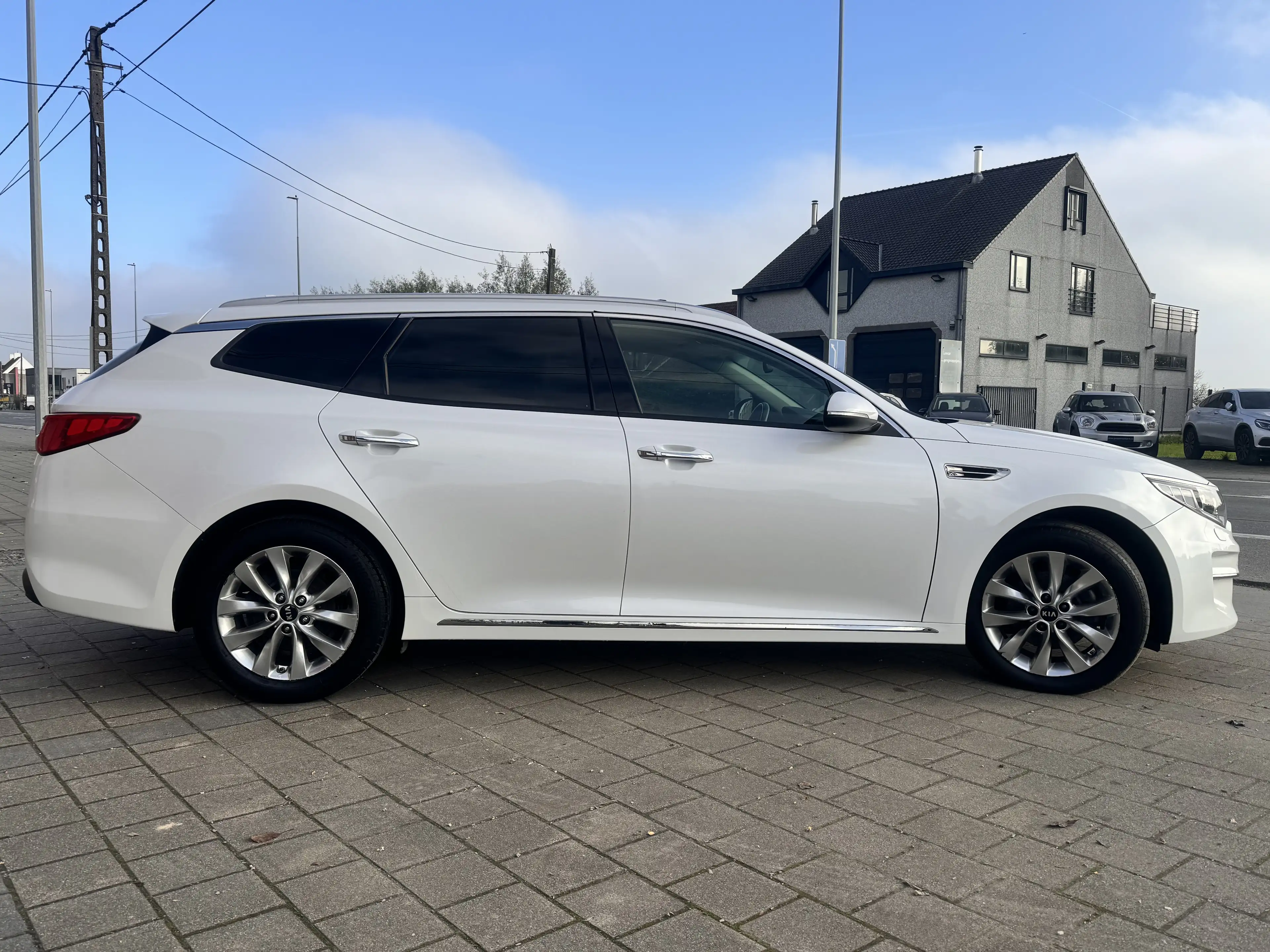 Kia Optima Optima Sportswagon 1.7 CRDI Business — photo 6