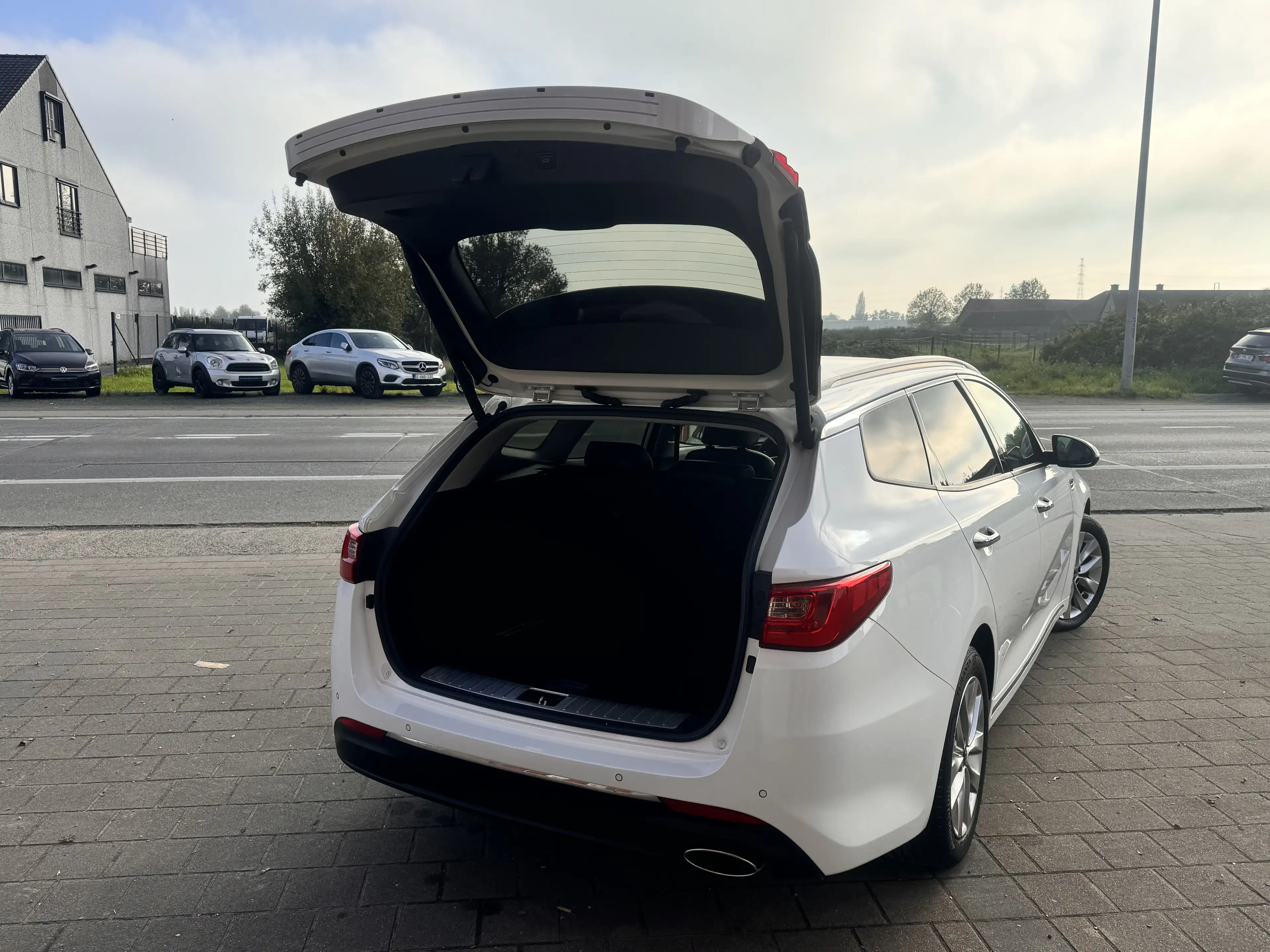 Kia Optima Optima Sportswagon 1.7 CRDI Business — photo 7