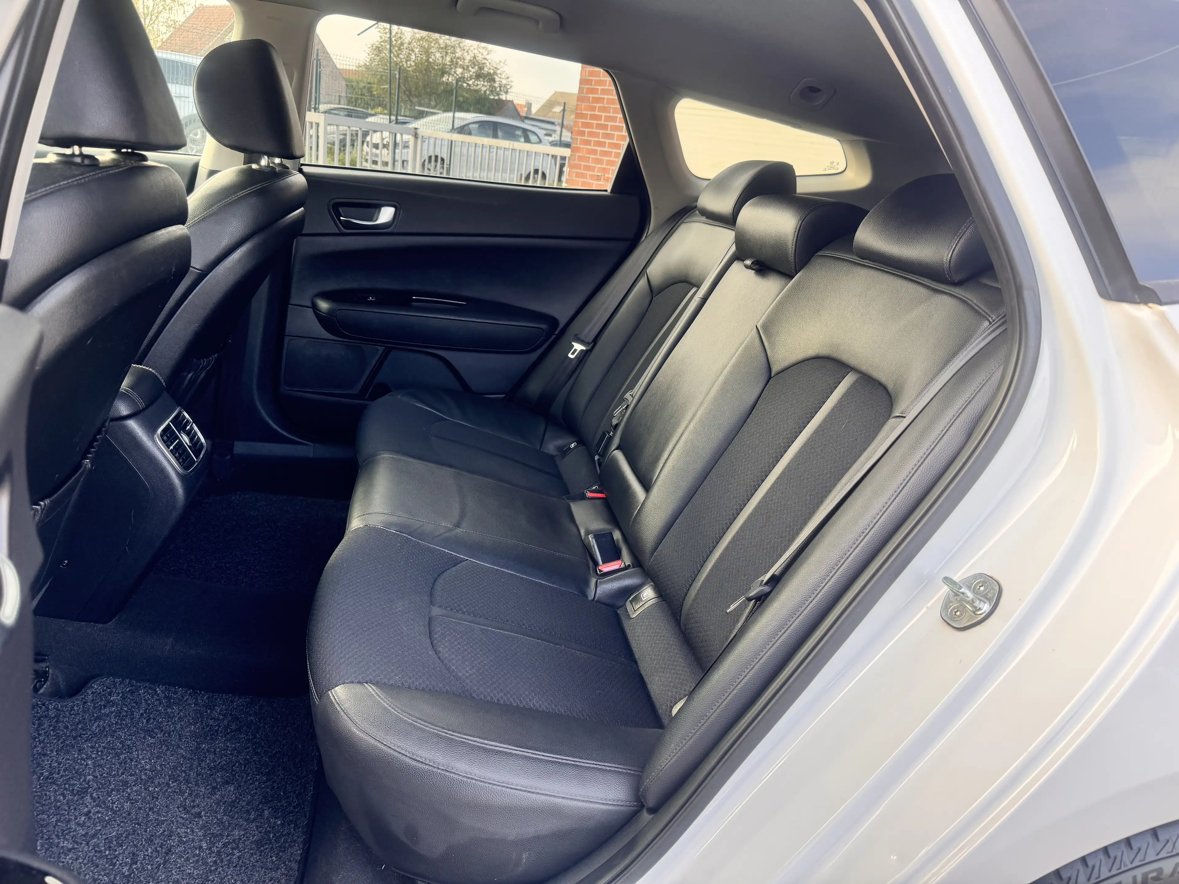 Kia Optima Optima Sportswagon 1.7 CRDI Business — photo 10