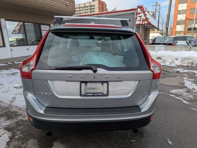 2011 Volvo XC60 AWD 5dr 3.2L Level II alt 3