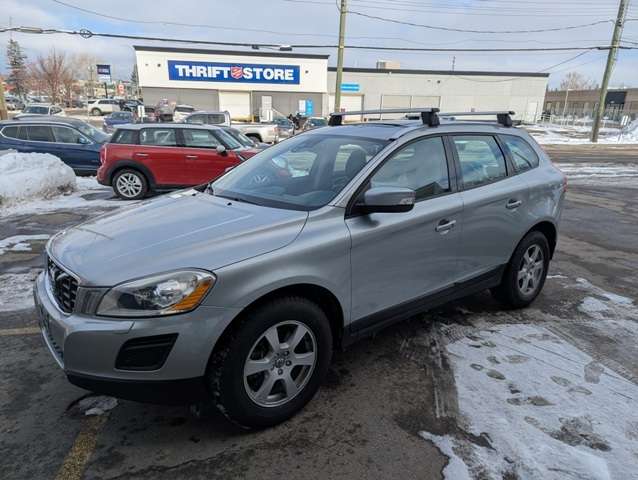 2011 Volvo XC60 AWD 5dr 3.2L Level II alt 4