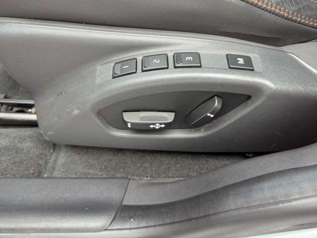 2011 Volvo XC60 AWD 5dr 3.2L Level II thumb 14