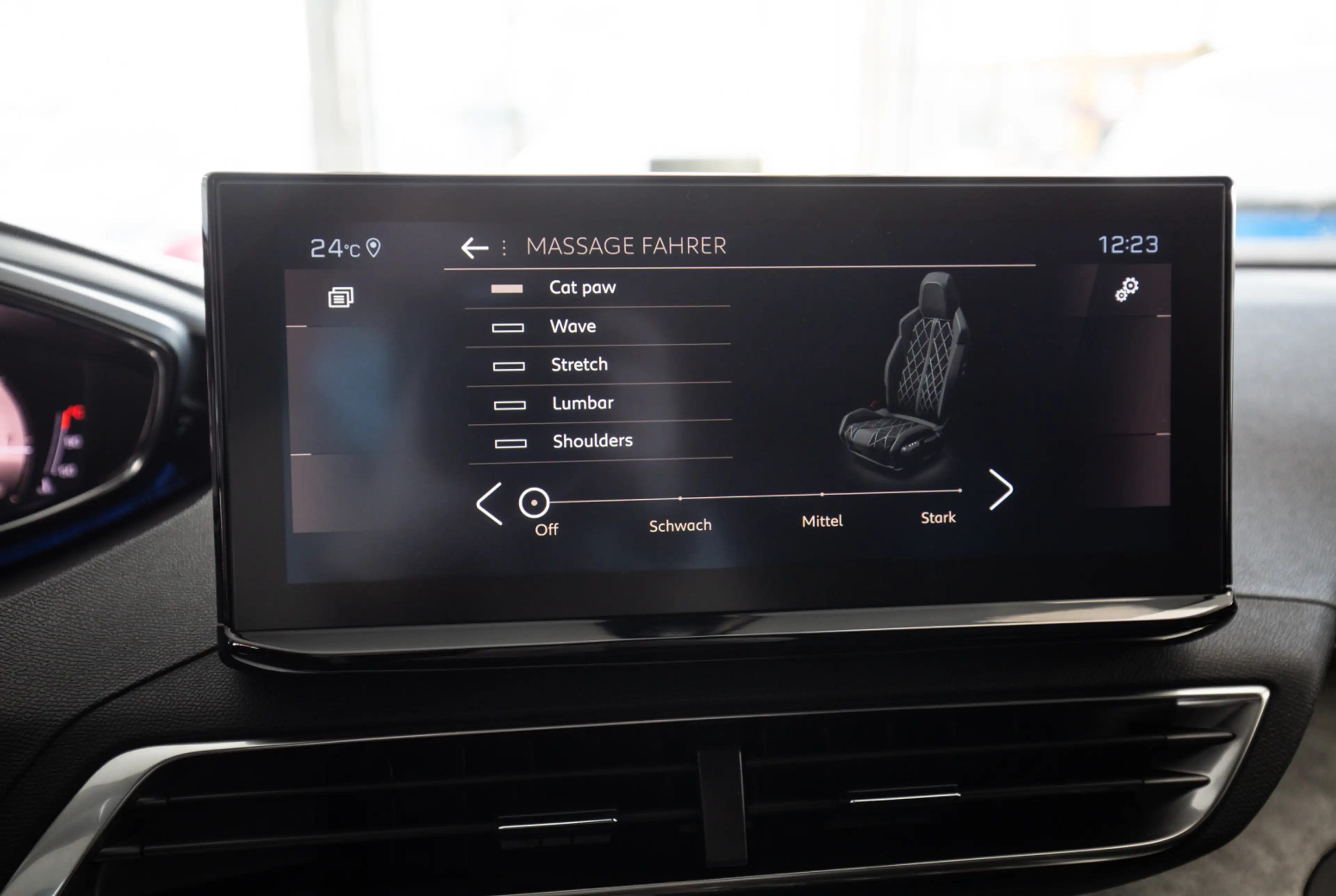 Peugeot 3008 GT 1.5 BlueHDi 130 EAT8 *PANO*EASY-PAKET*SHZ*MIRROR SCREEN* — photo 9