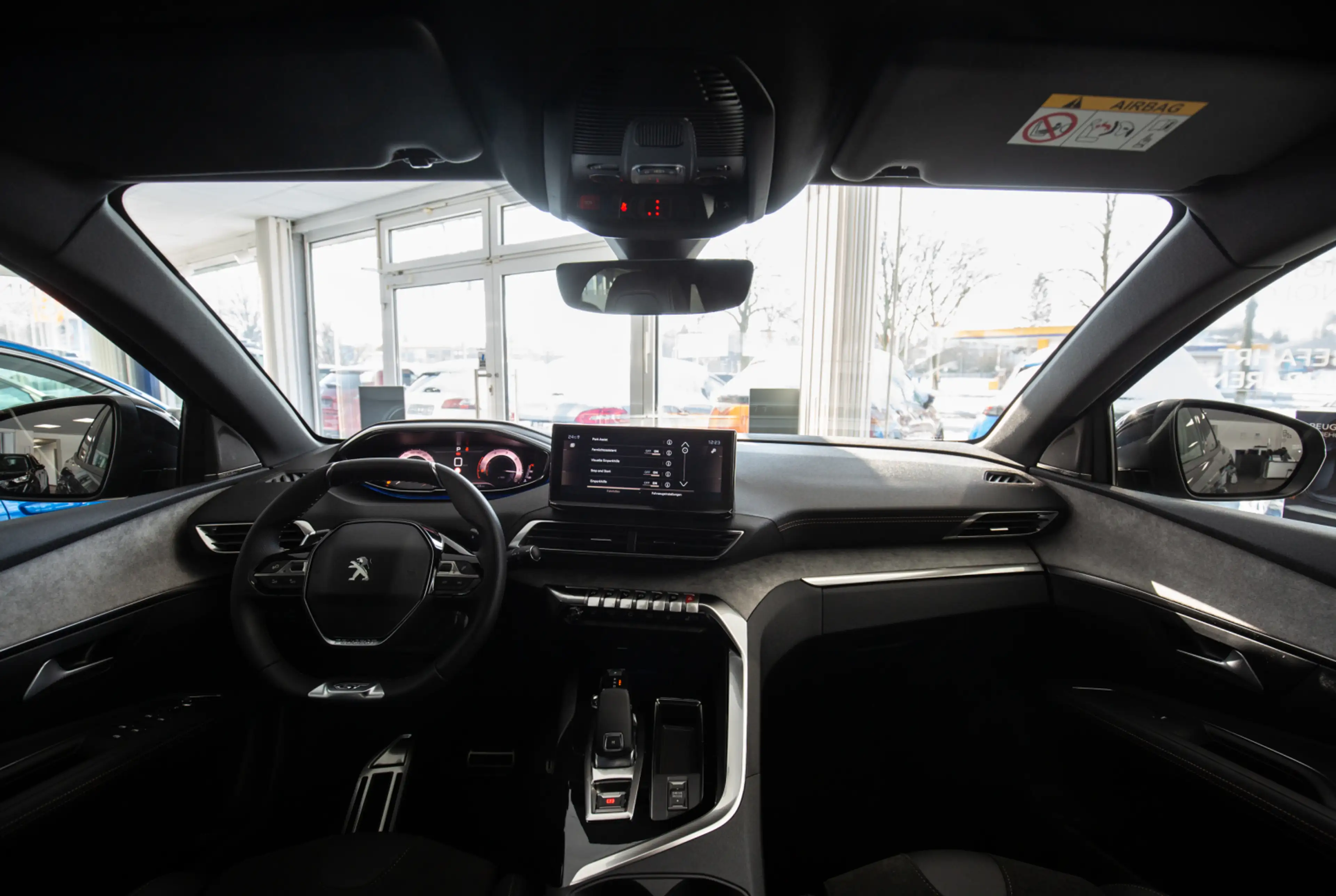 Peugeot 3008 GT 1.5 BlueHDi 130 EAT8 *PANO*EASY-PAKET*SHZ*MIRROR SCREEN* — photo 6