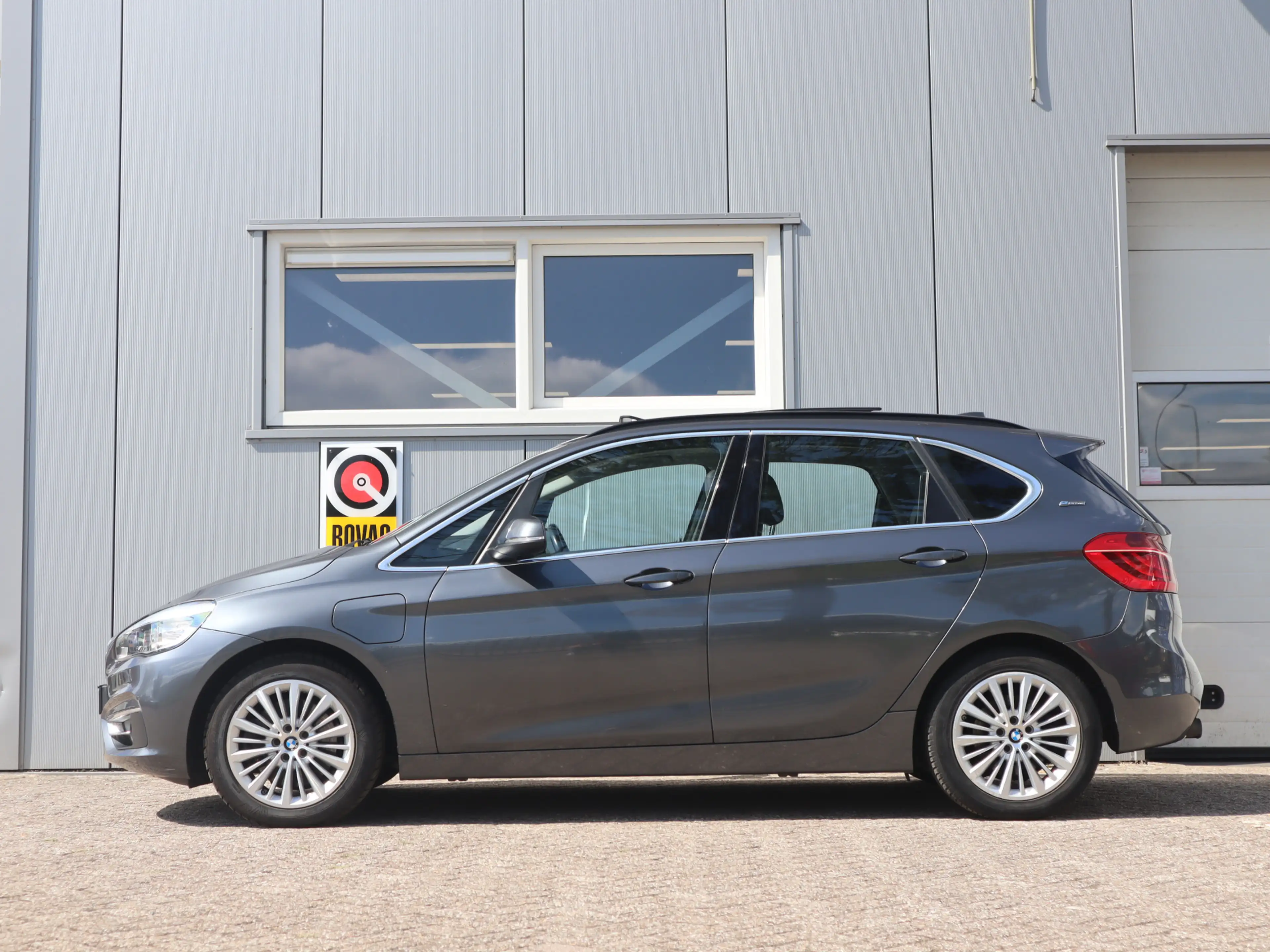 BMW 225 2-serie Active Tourer 225xe M Sport / Leder / Pano — photo 2