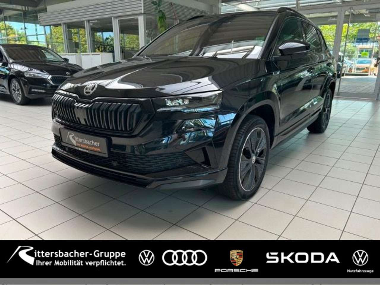Skoda Karoq 2022 — Sportline 1.5 TSI AHK Navi Kamera PDC