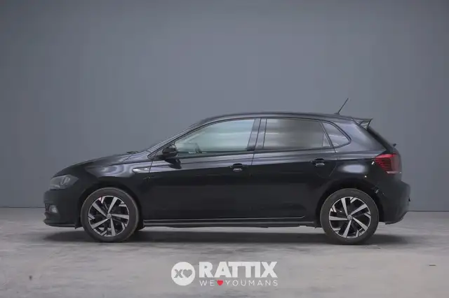 Volkswagen Polo view 2