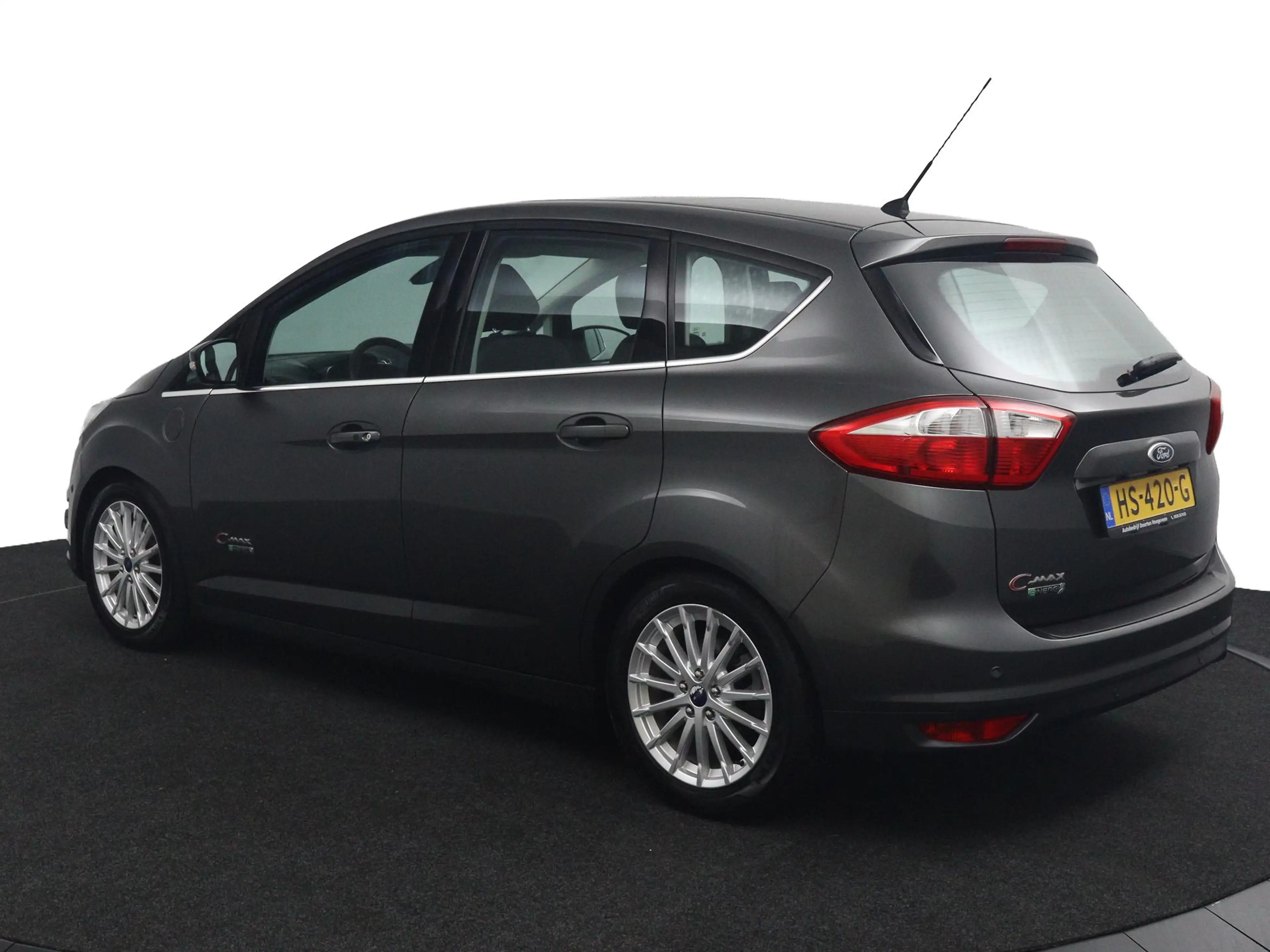Ford C-Max 2.0 Plug-in Hybrid Titanium Plus — photo 4