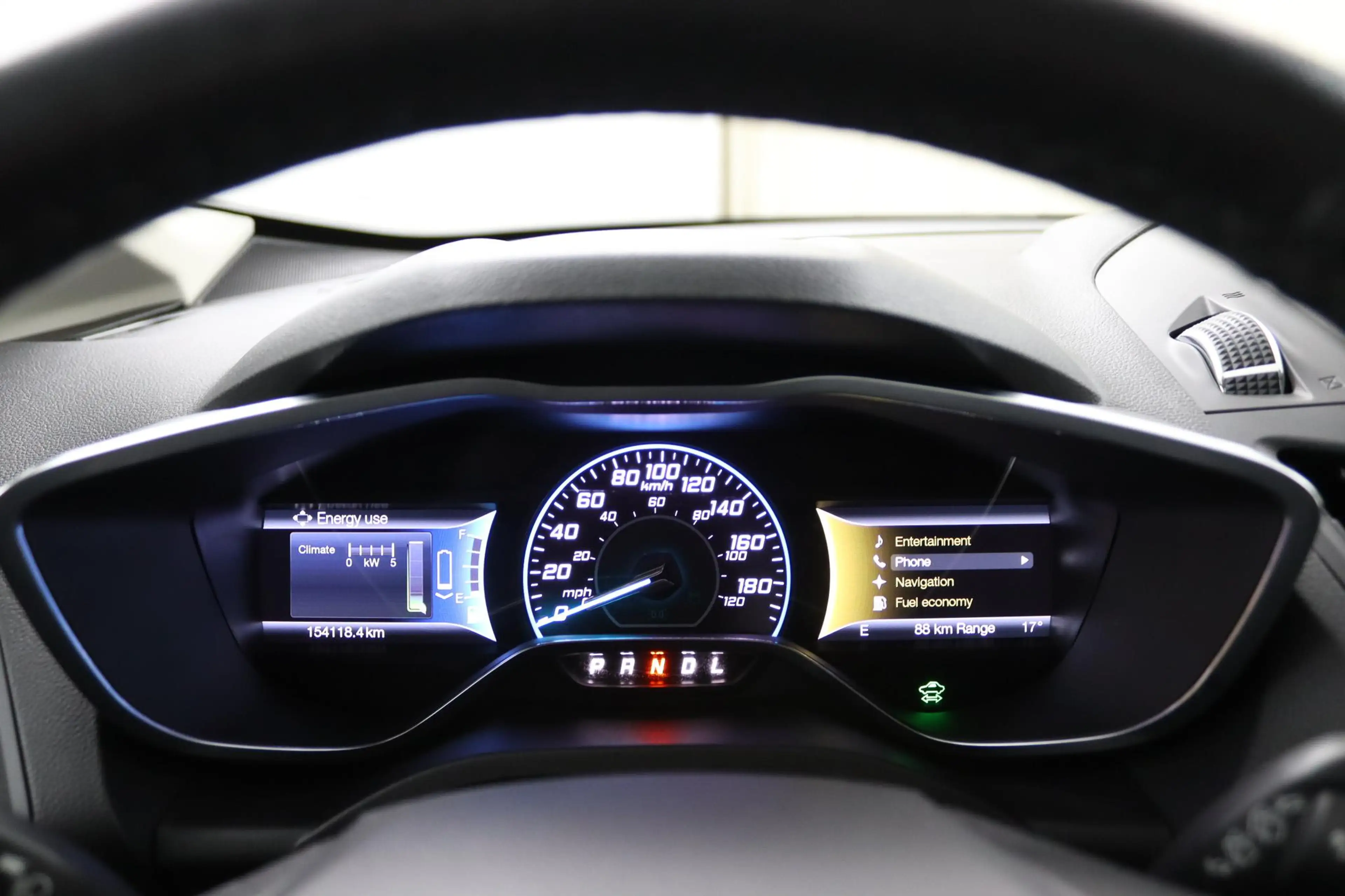 Ford C-Max 2.0 Plug-in Hybrid Titanium Plus — photo 21