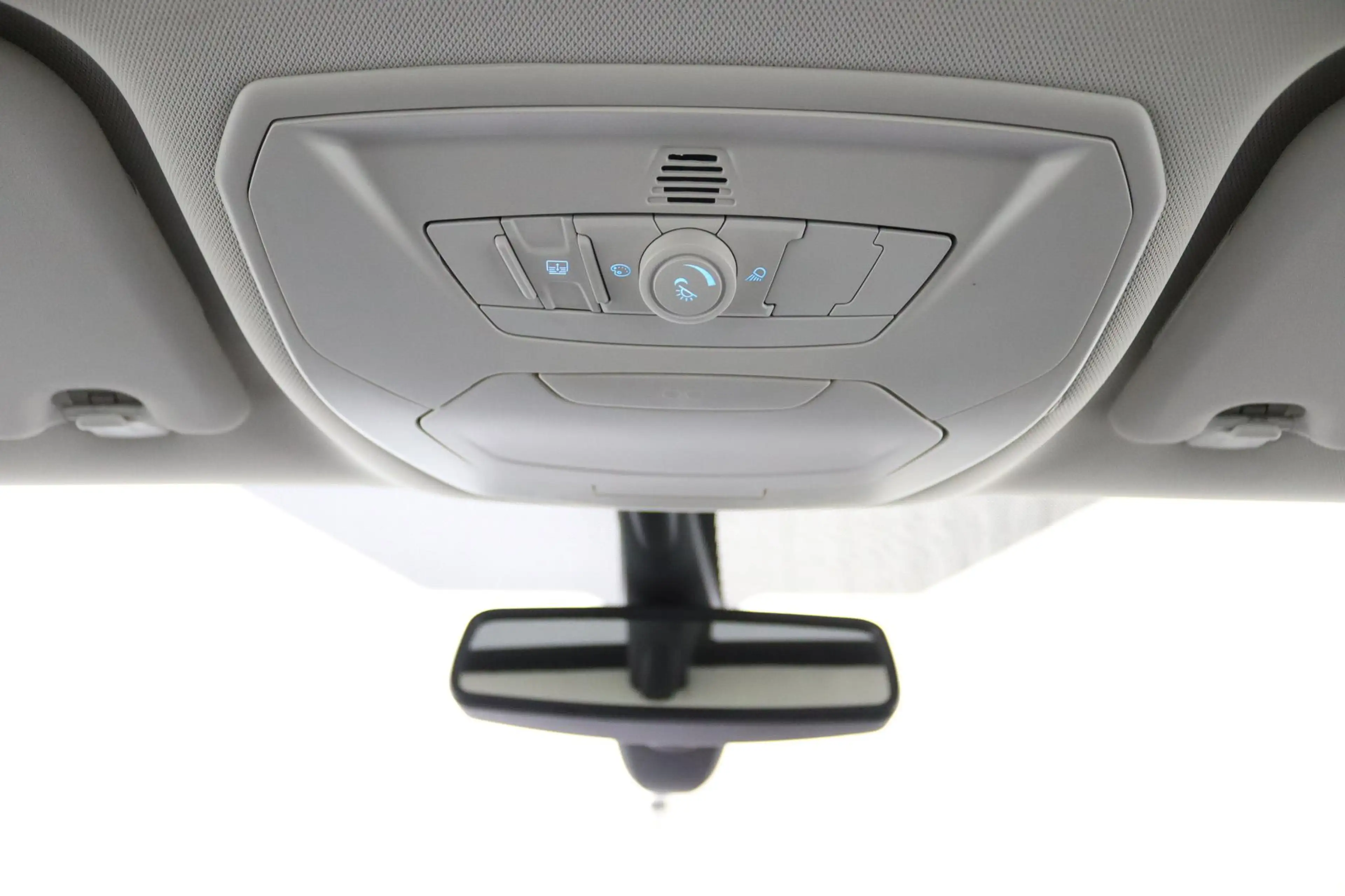 Ford C-Max 2.0 Plug-in Hybrid Titanium Plus — photo 39