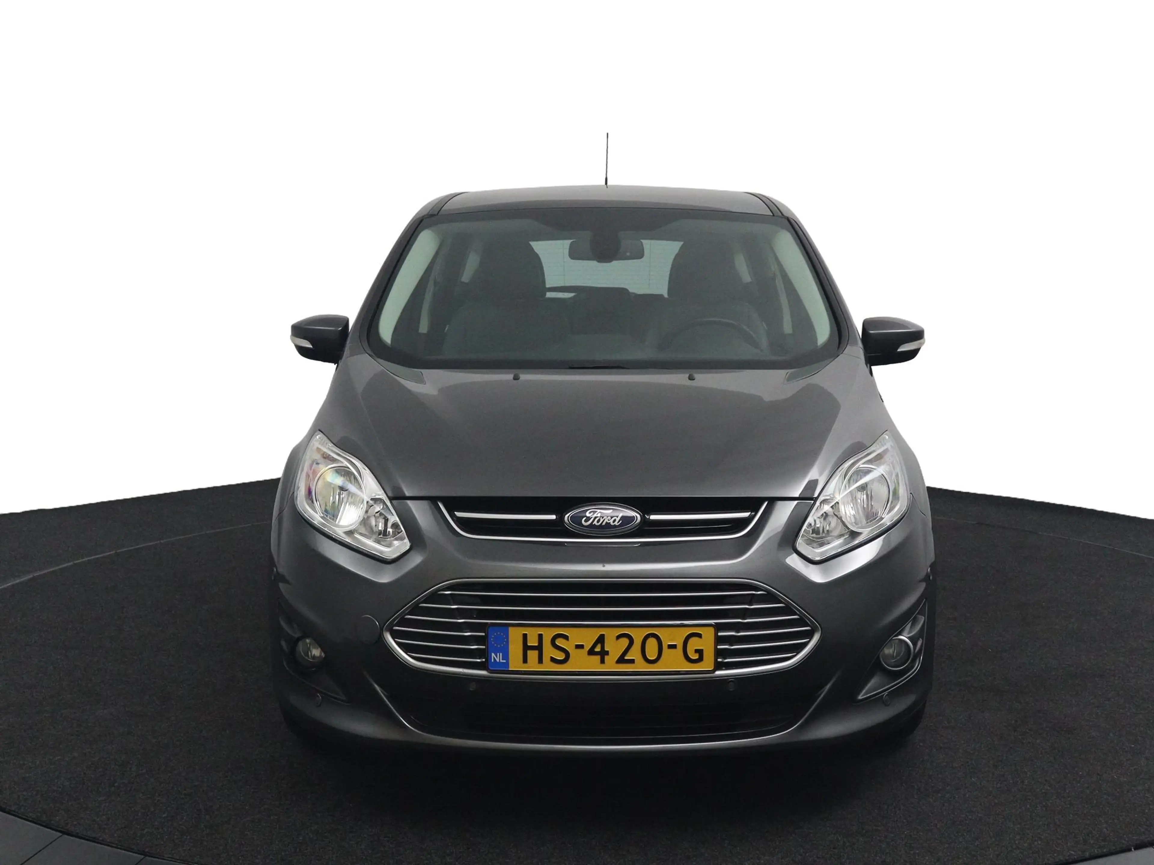 Ford C-Max 2.0 Plug-in Hybrid Titanium Plus — photo 3