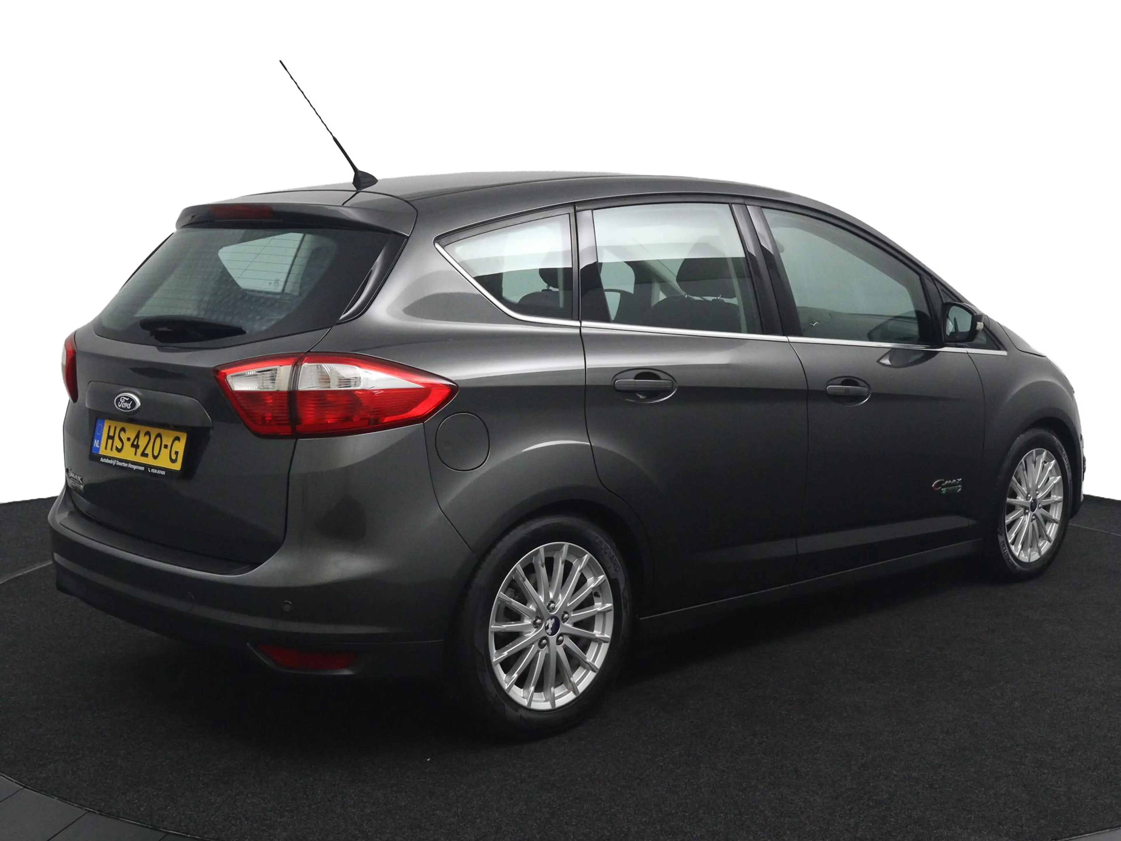 Ford C-Max 2.0 Plug-in Hybrid Titanium Plus — photo 2
