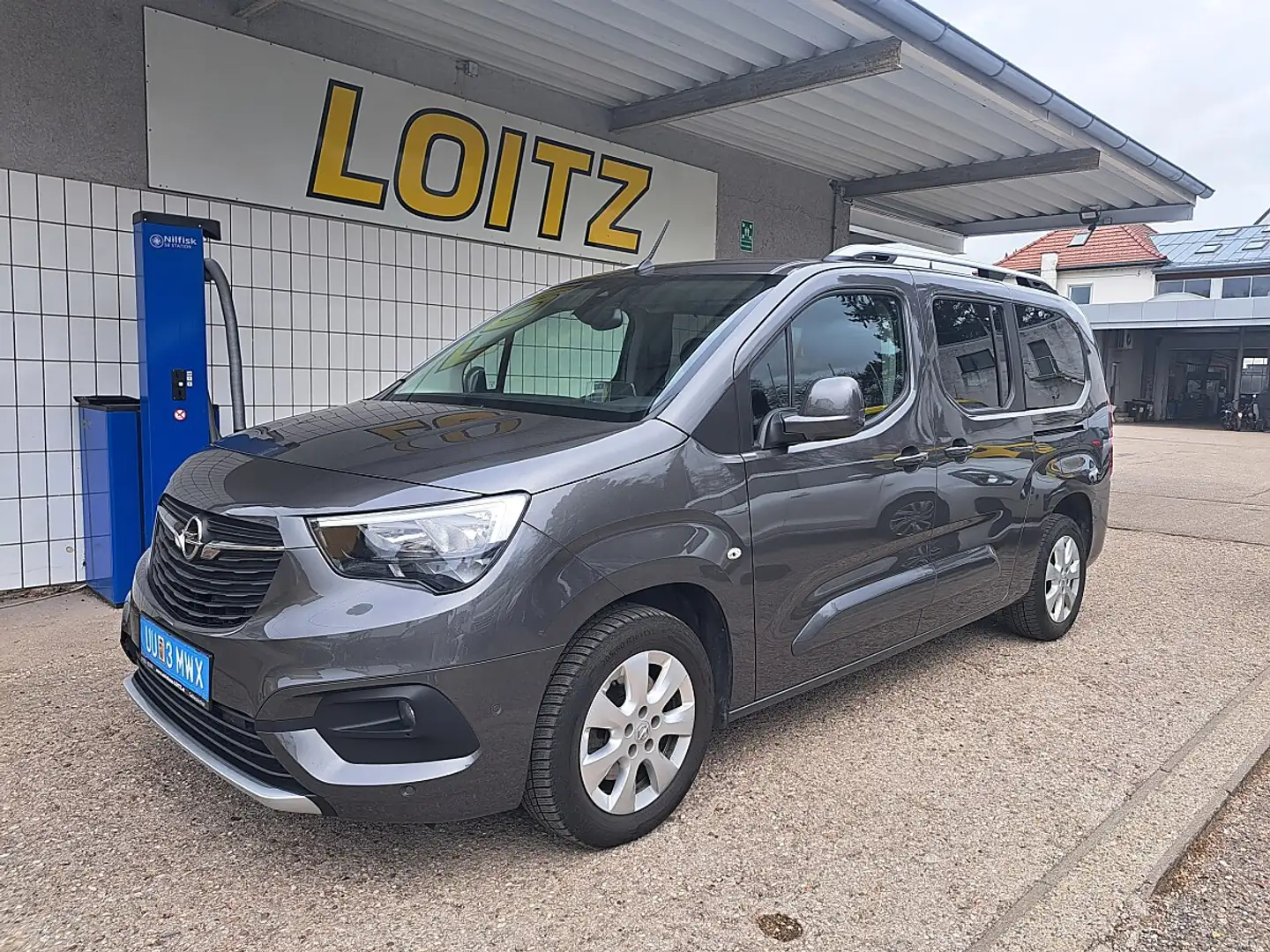 Opel Combo Life 1,5 CDTI BlueInj. XL L2H1 Innovation S/S Grau - 1