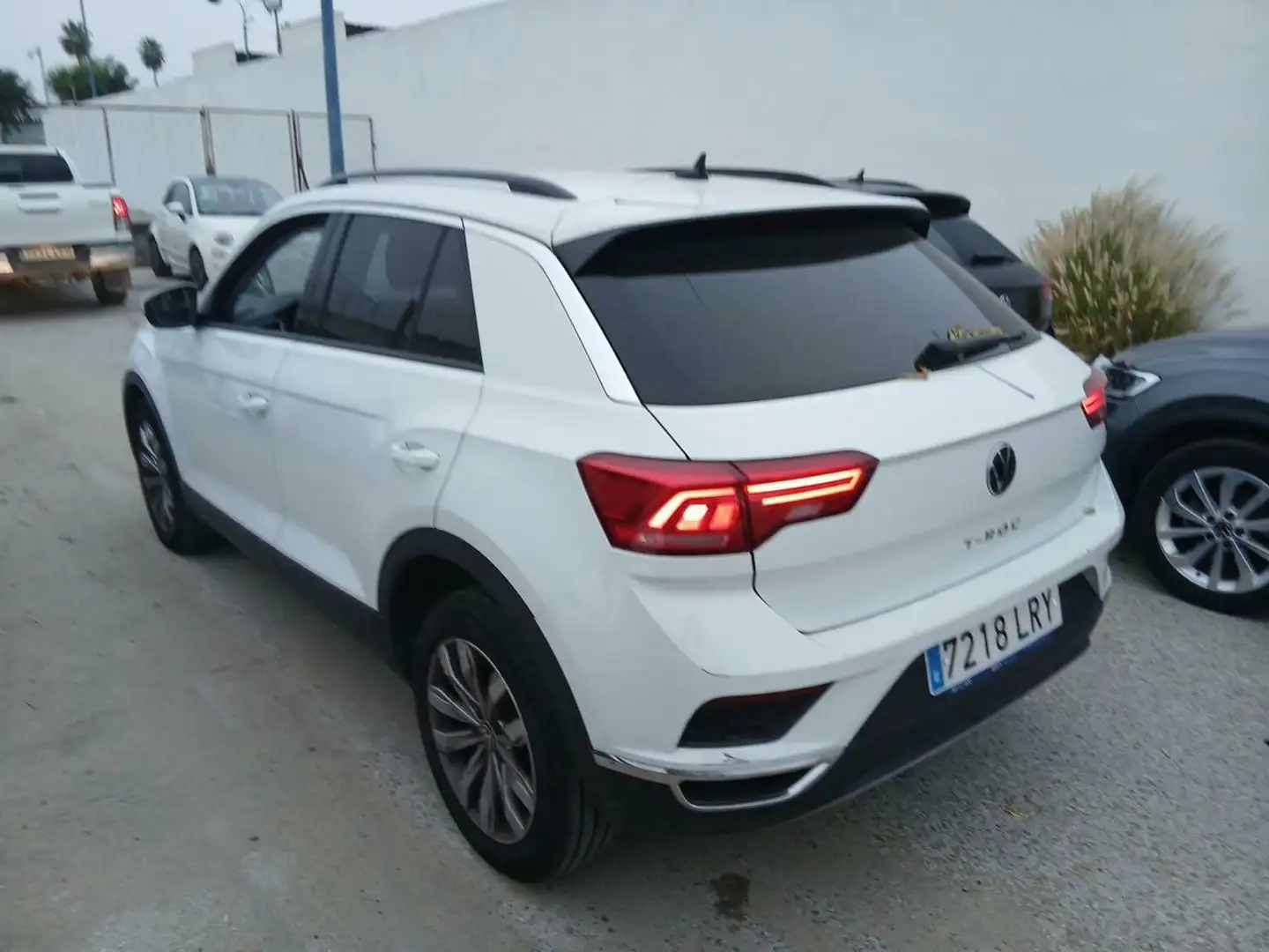 Volkswagen T-Roc 1.0 TSI Advance 81kW Blanco - 2