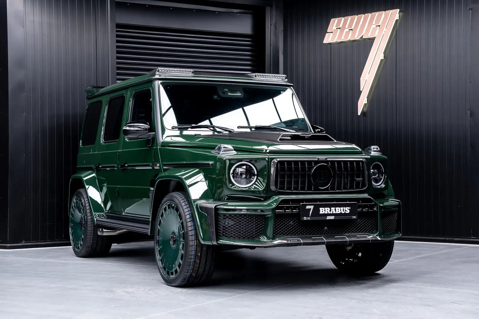 Mercedes-Benz G 63 AMG BRABUS G800 Production 2025 Carbon Pack I & II Grün - 1