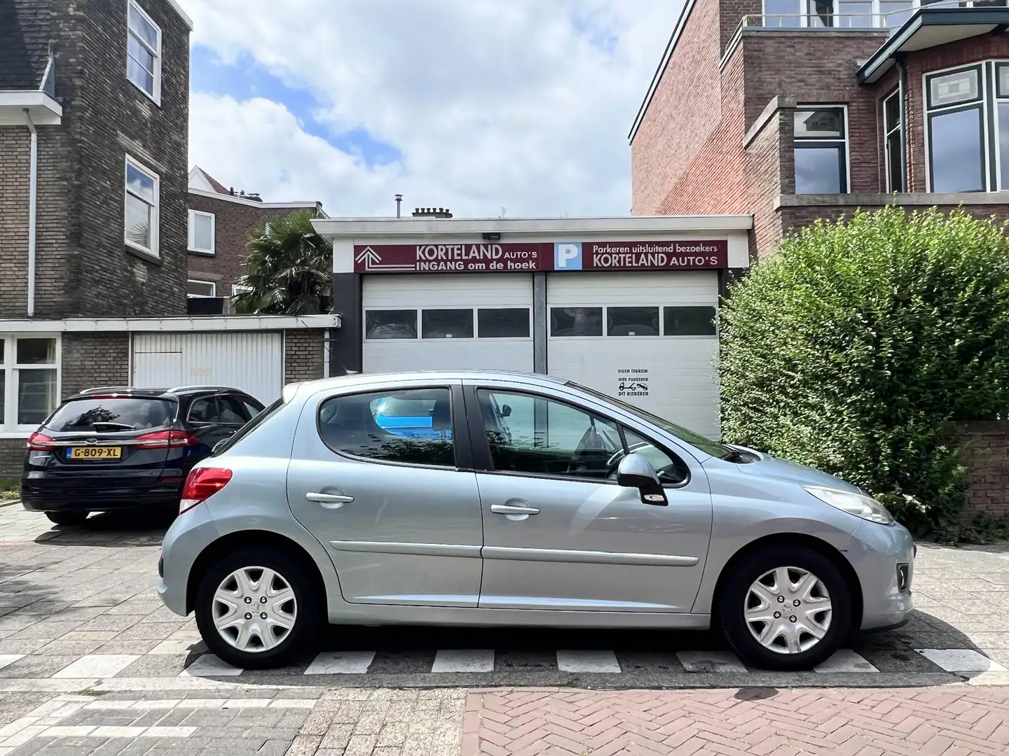 Peugeot 207 1.6 VTi XS Automaat Blau - 2