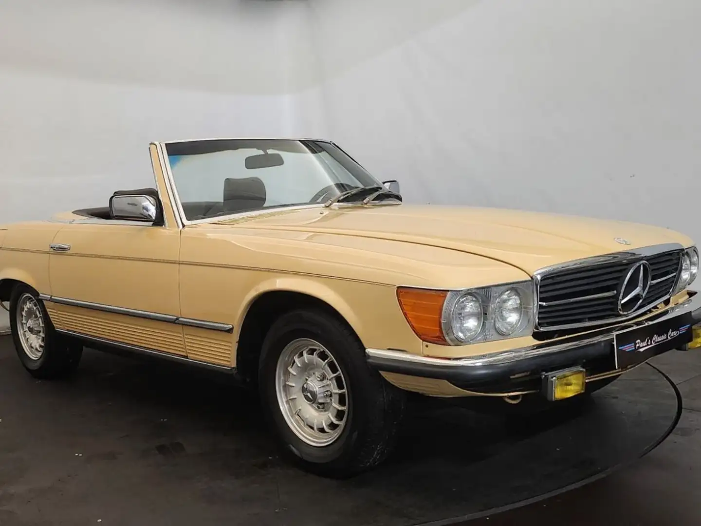 Mercedes-Benz 450 SL Geel - 1