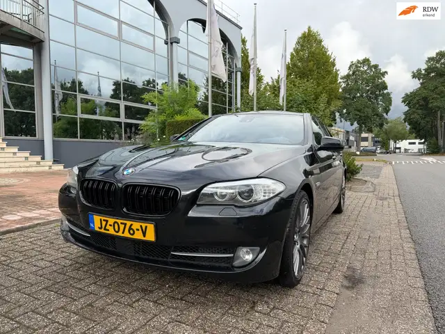 BMW 550 5-serie 550i High Executive aut /leer/20 inch/etc