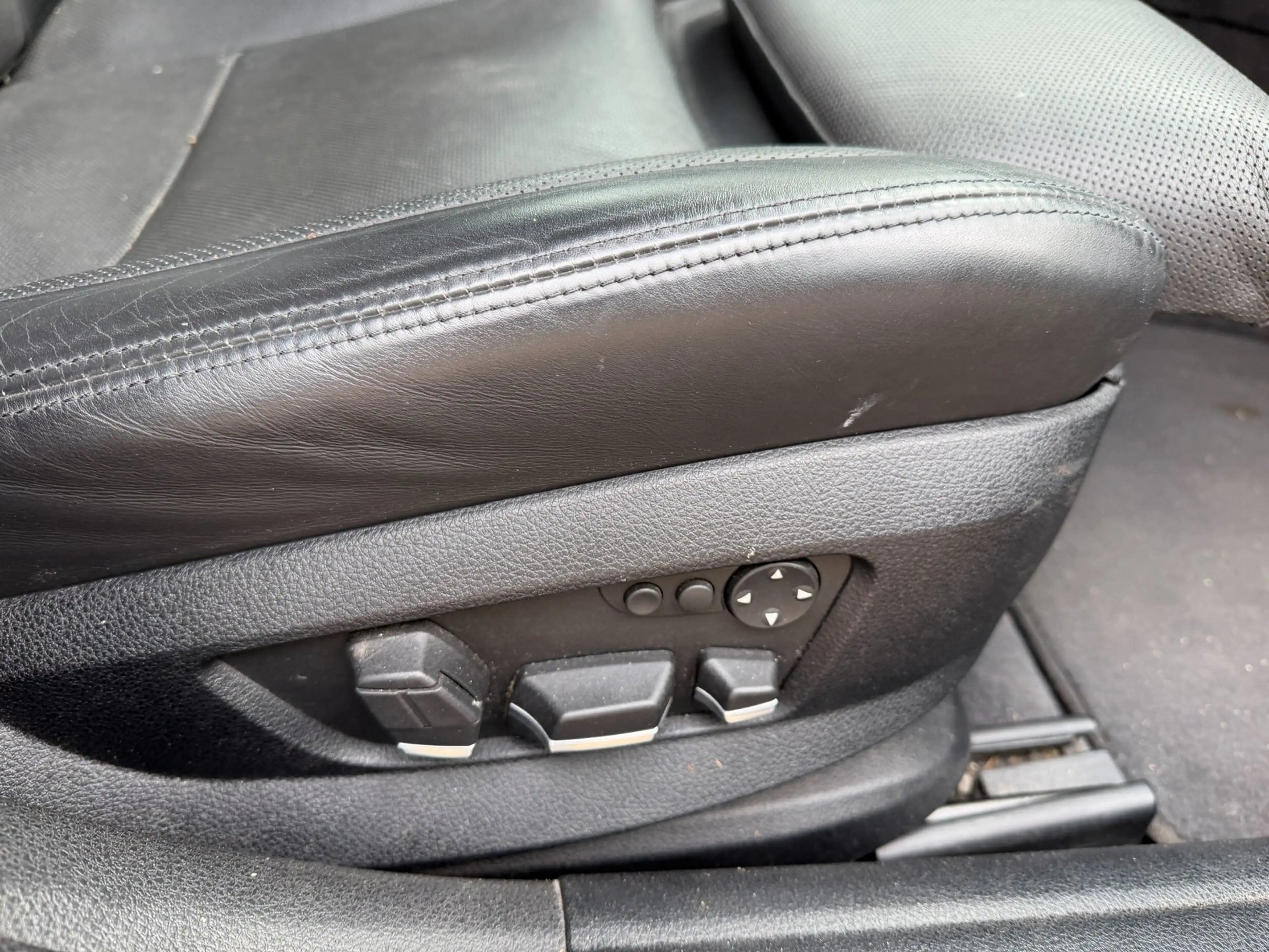 BMW 550 5-serie 550i High Executive aut /leer/20 inch/etc — photo 6