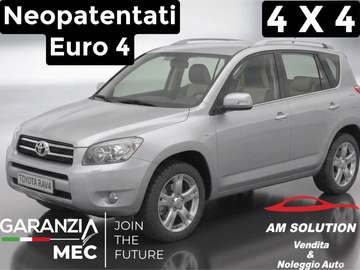 RAV4 2.2 4X4 Luxury