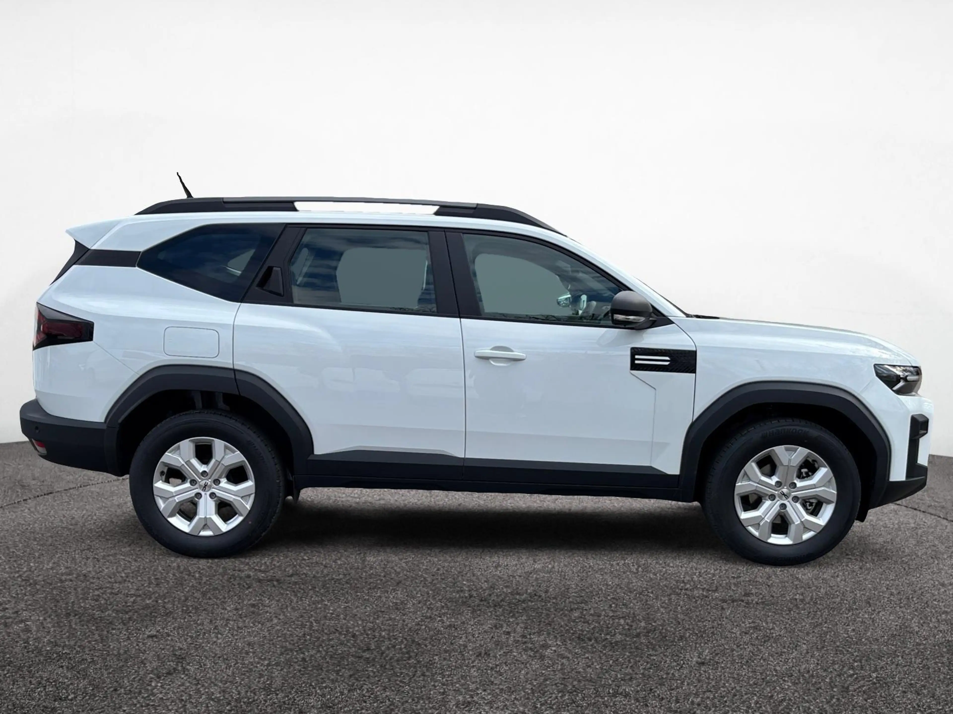 Dacia Bigster Essential mild hybrid-G 140 AKTION — photo 7