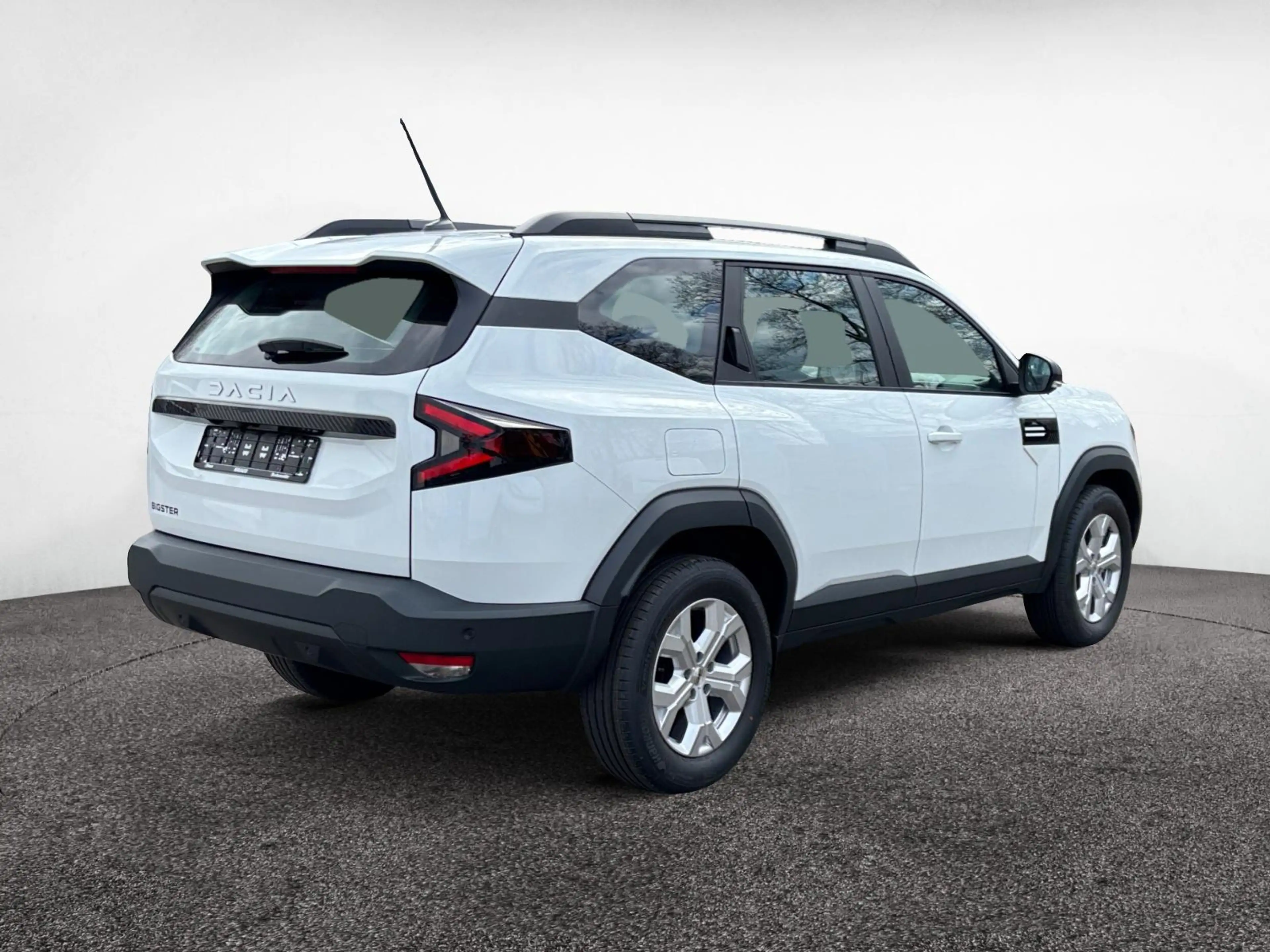 Dacia Bigster Essential mild hybrid-G 140 AKTION — photo 6