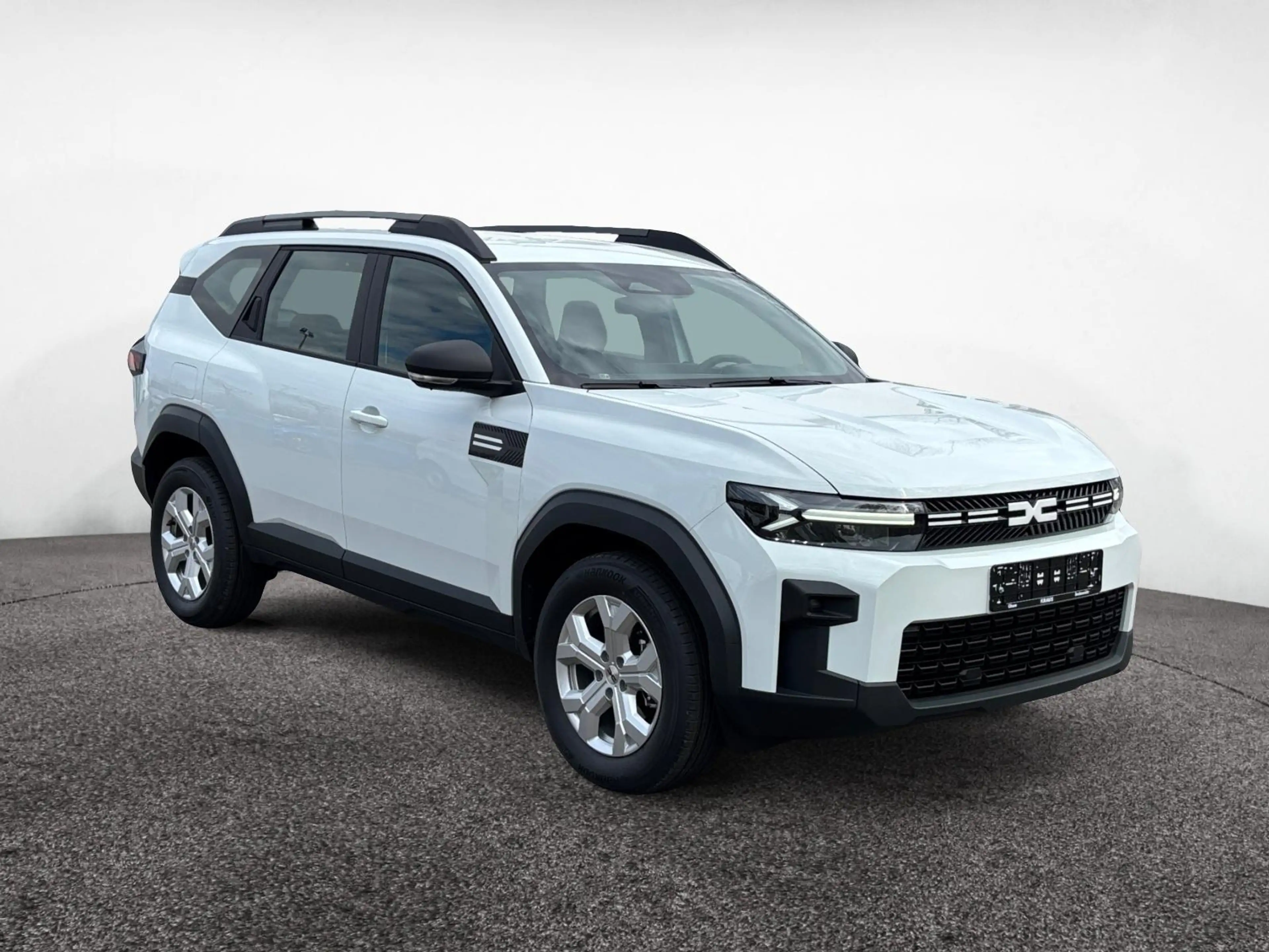 Dacia Bigster Essential mild hybrid-G 140 AKTION — photo 8