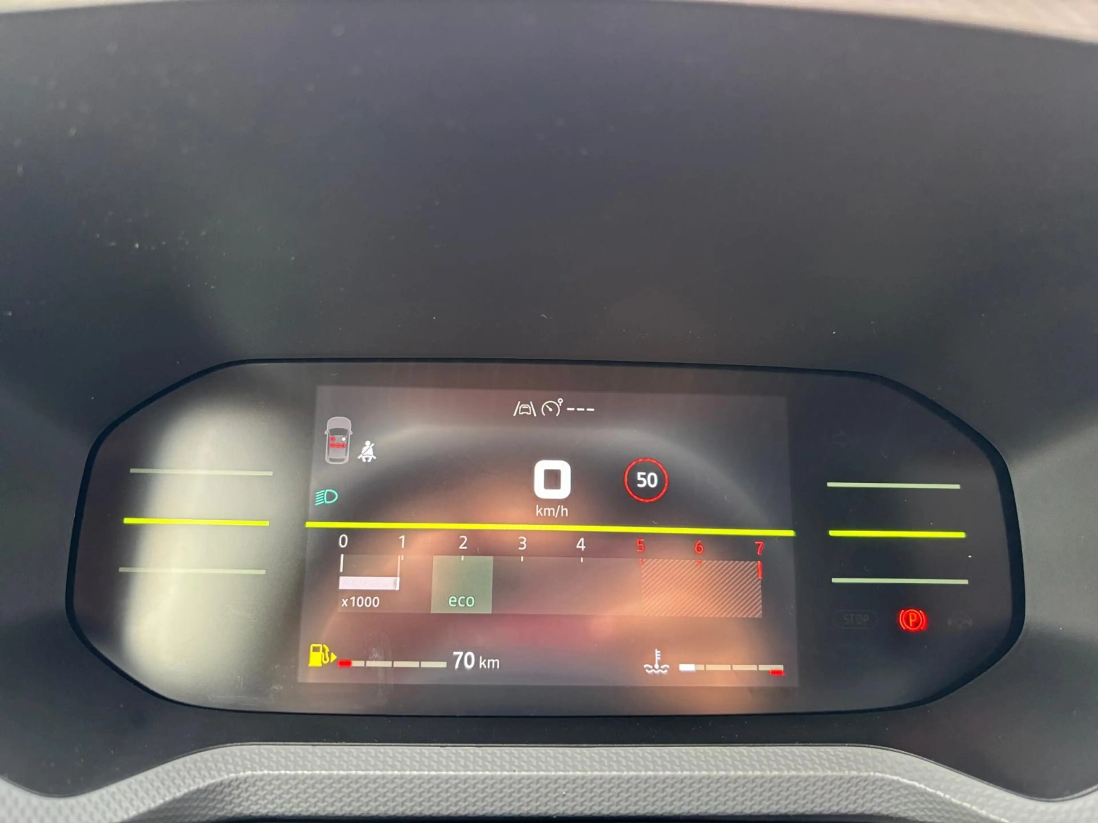 Dacia Bigster Essential mild hybrid-G 140 AKTION — photo 20