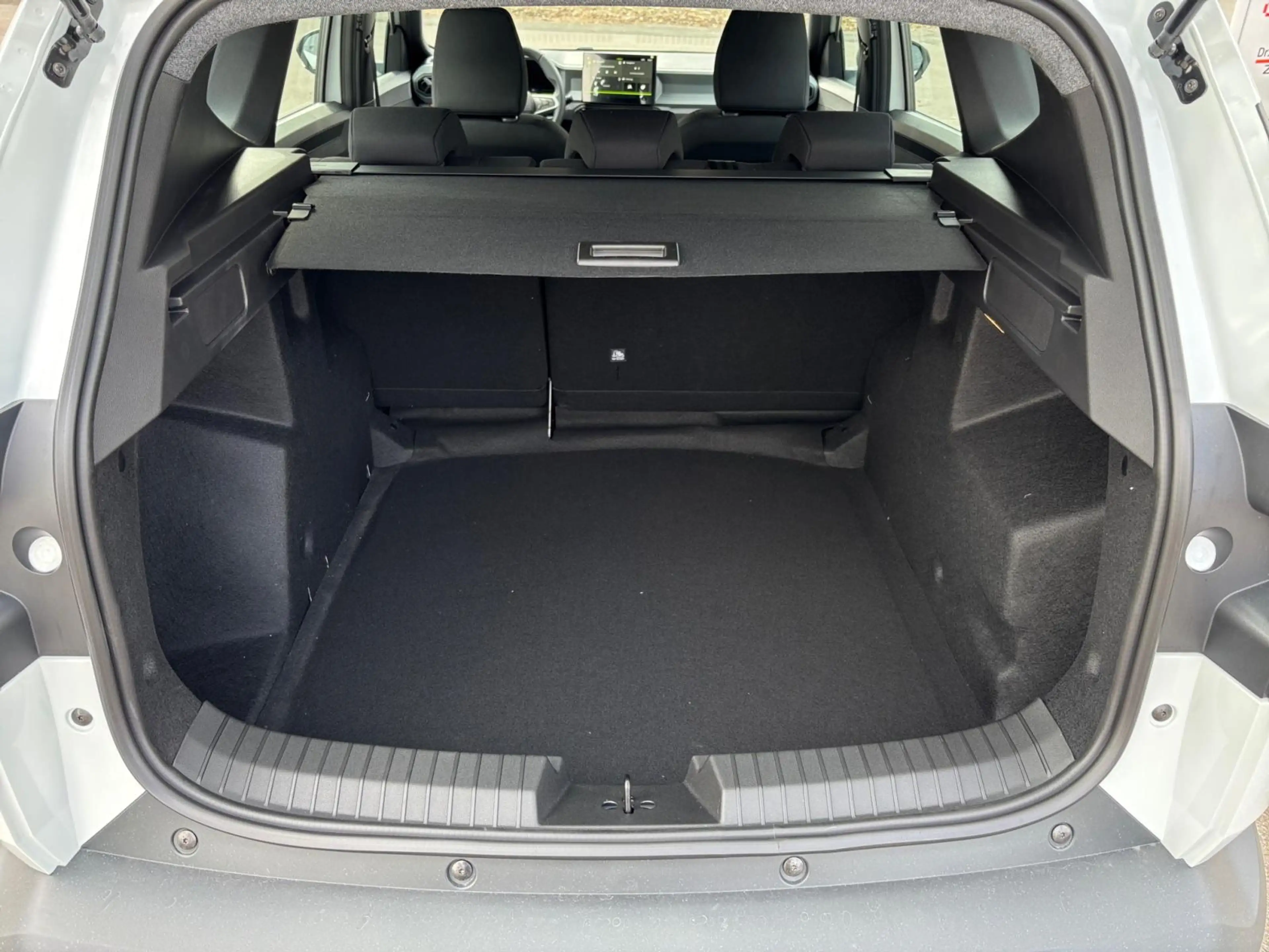 Dacia Bigster Essential mild hybrid-G 140 AKTION — photo 18