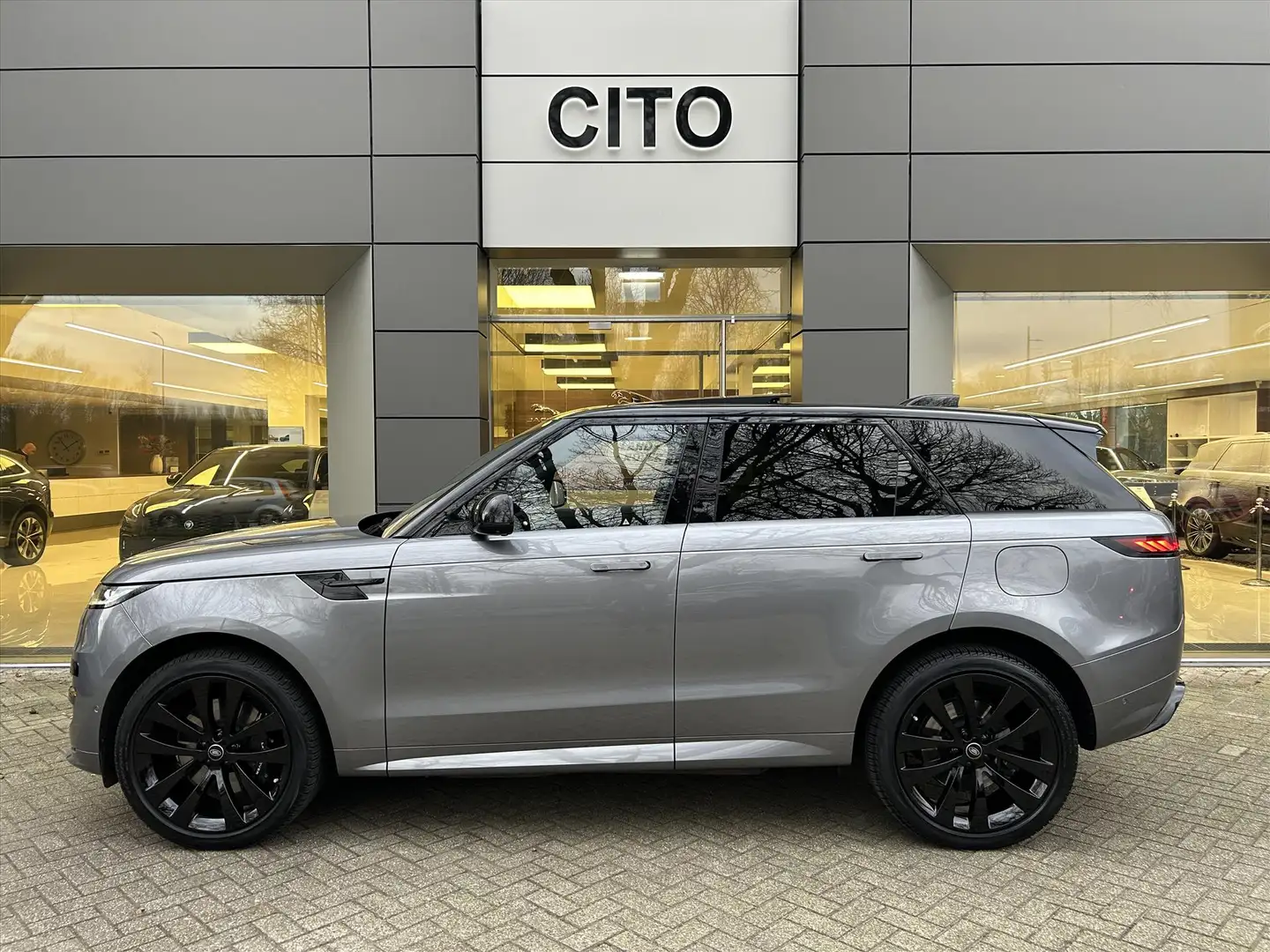 Land Rover Range Rover Sport P440e PHEV AWD Dynamic SE Grigio - 2