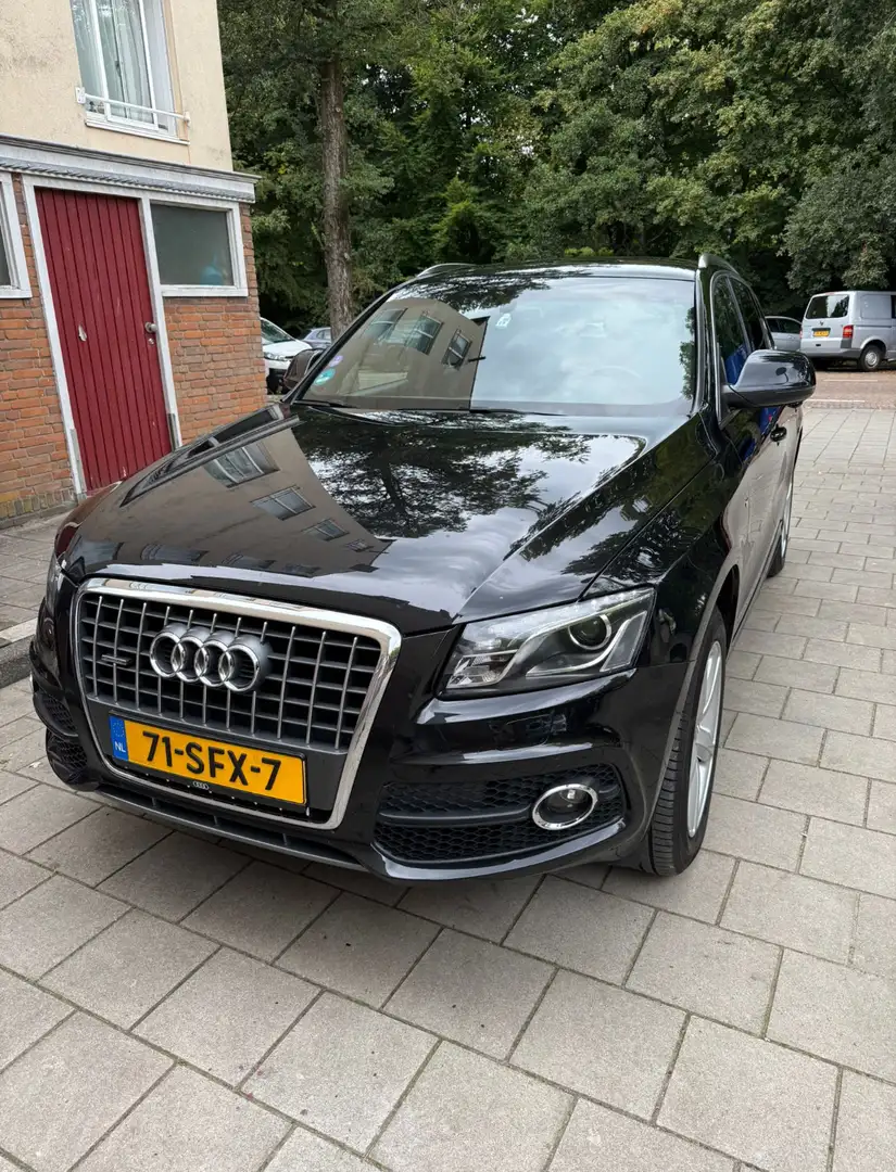 Audi Q5 2.0 TFSI q. PL.S Zwart - 1